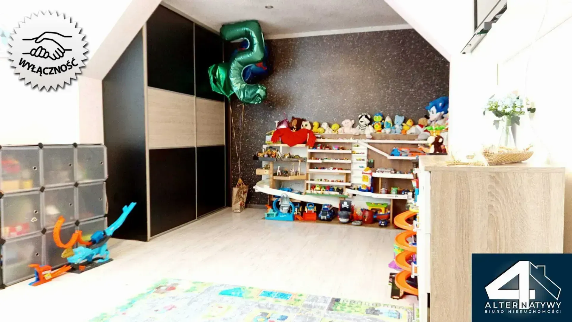 Urokliwy dom jednorodzinny z ogrodem - Bieruń. 34