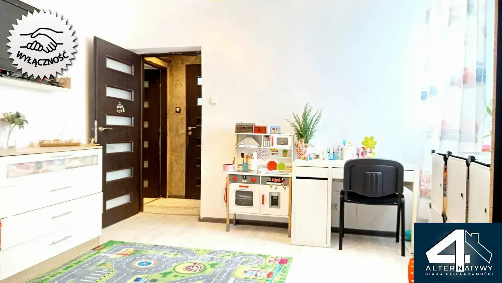 Urokliwy dom jednorodzinny z ogrodem - Bieruń. 5