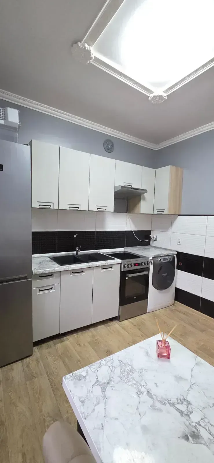 Kawalerka z osobną kuchnią • parter 5