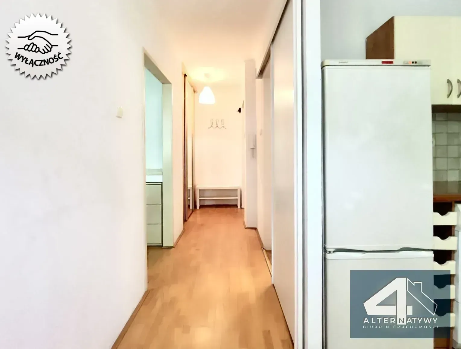 Okęcie - małe mieszkanko osobna kuchnia 2