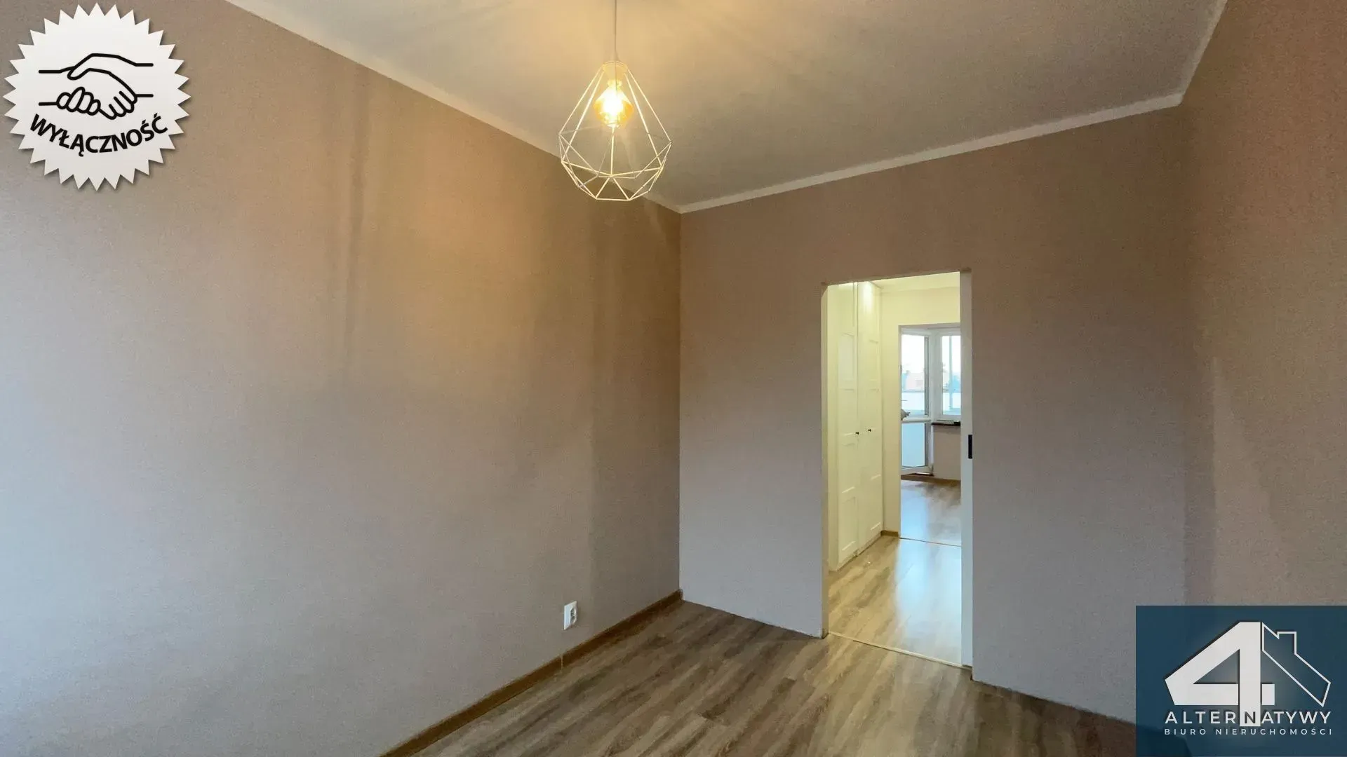 3-pok./ II Piętro /Po remoncie 15