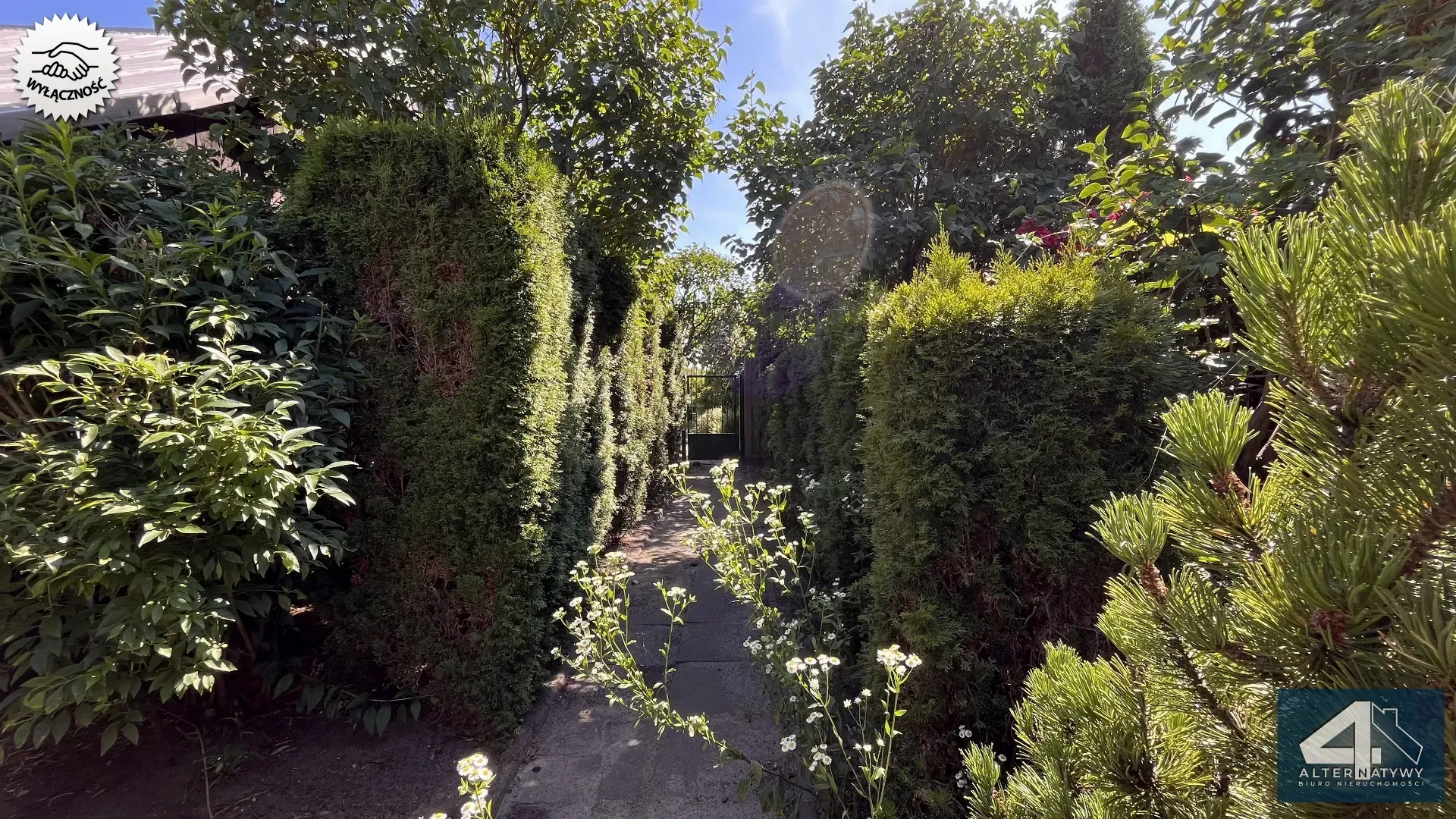 Dom na pięknej działce z dostępem do rzeki 5