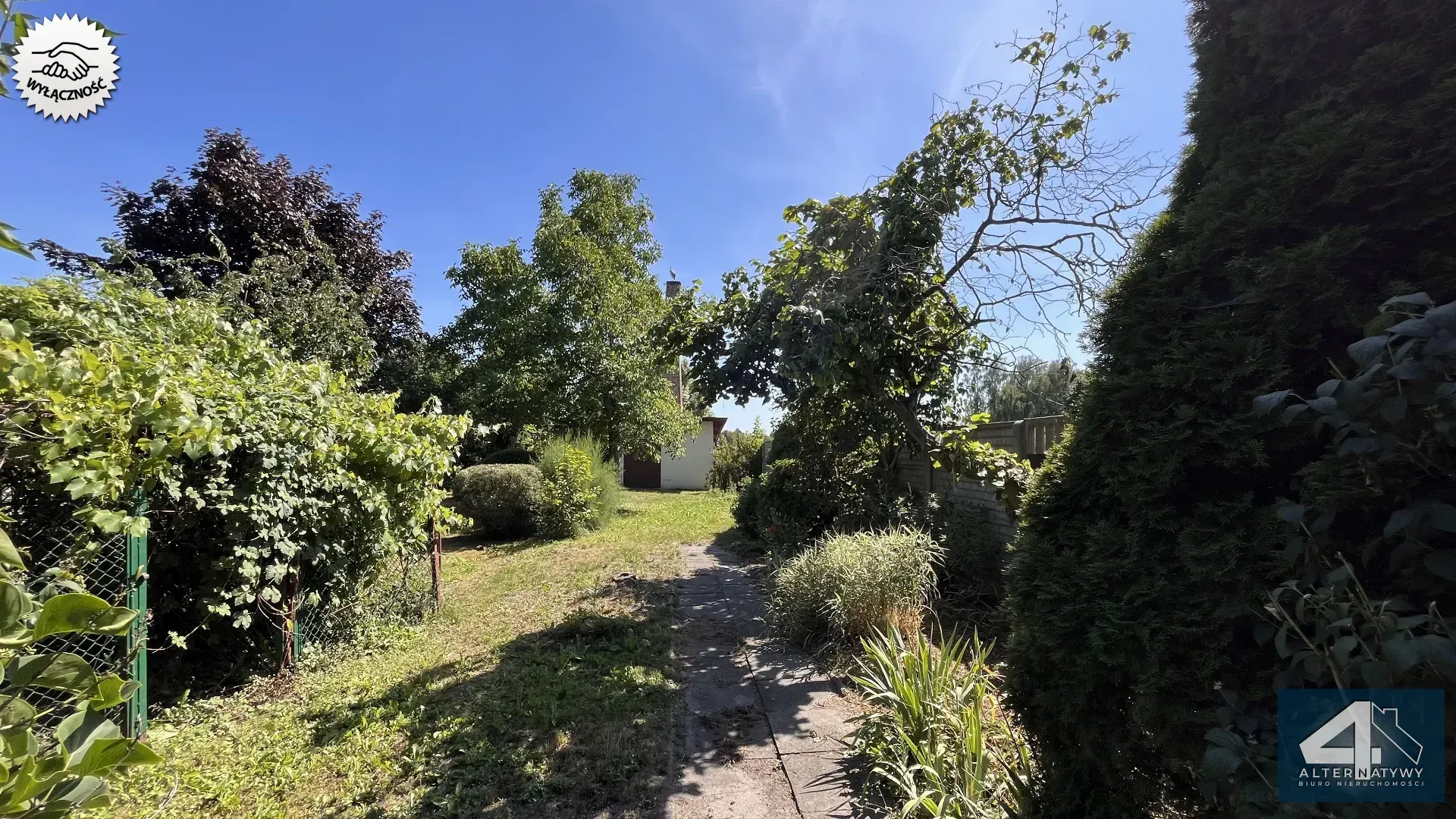 Dom na pięknej działce z dostępem do rzeki 6