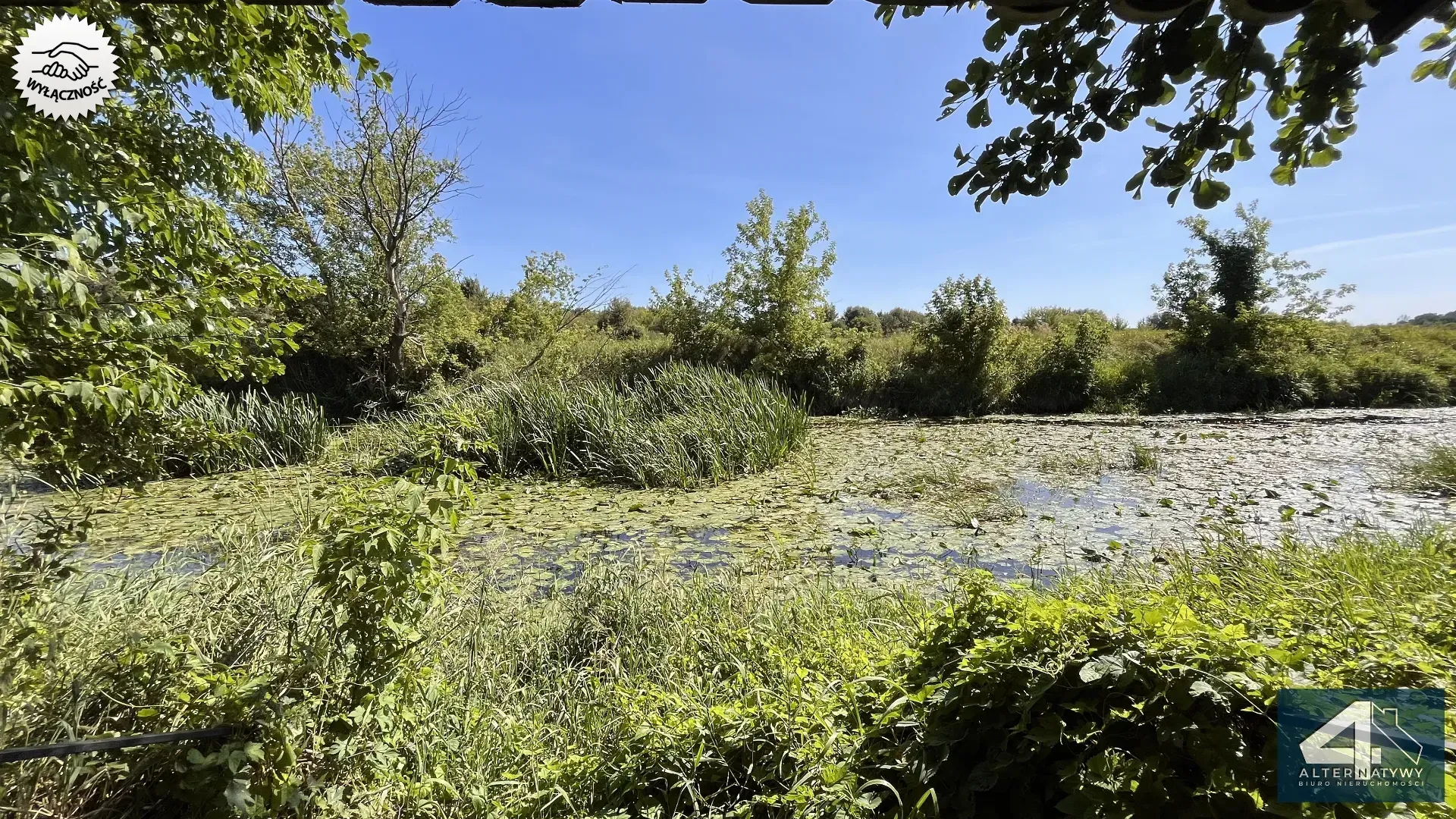 Dom na pięknej działce z dostępem do rzeki 14