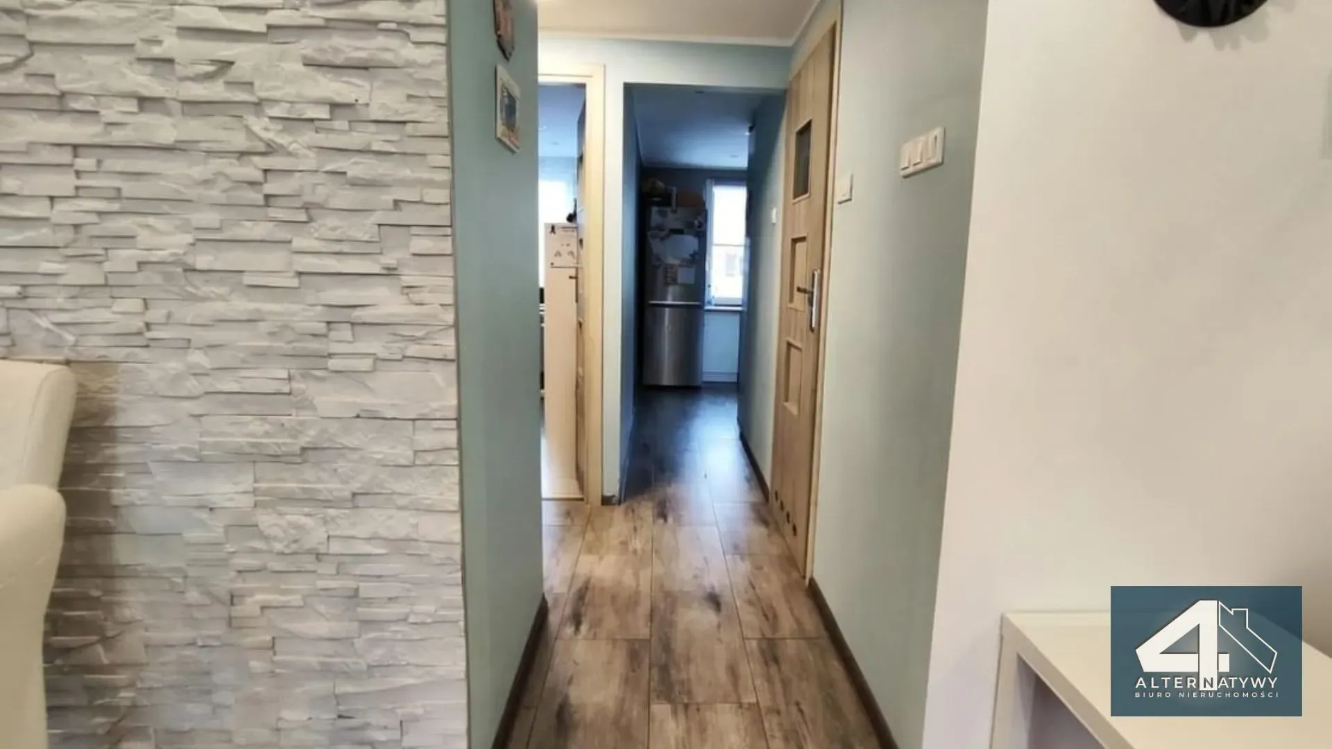 3-pok./ II Piętro /Po remoncie 11