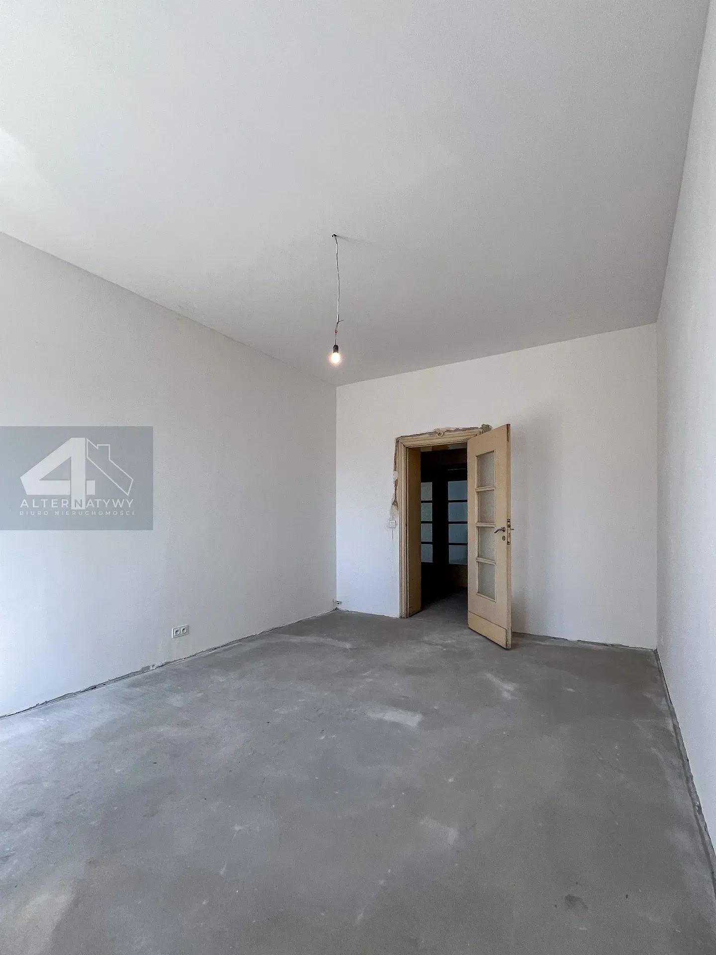 Blisko uczelni, przy Politechnice, do adaptacji 6