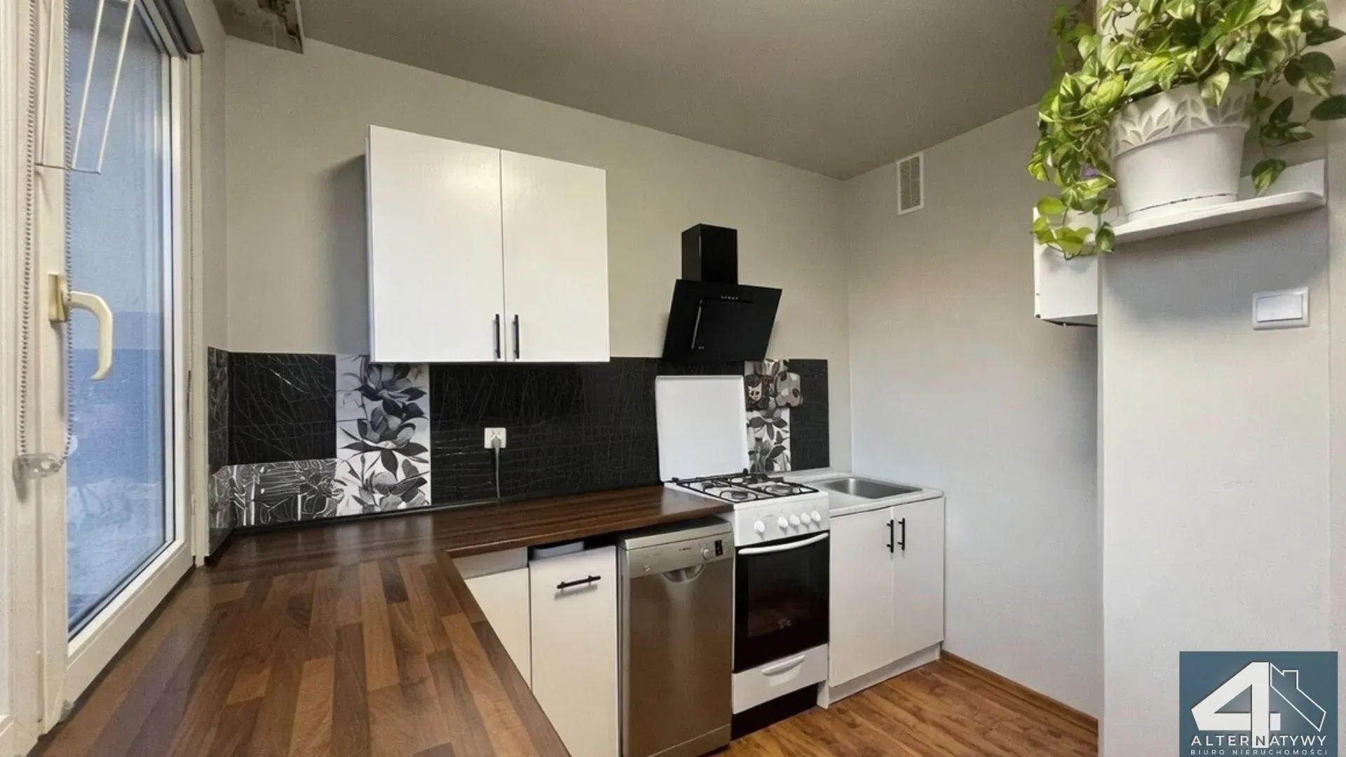 Duża kawalerka, do wprowadzenia 2