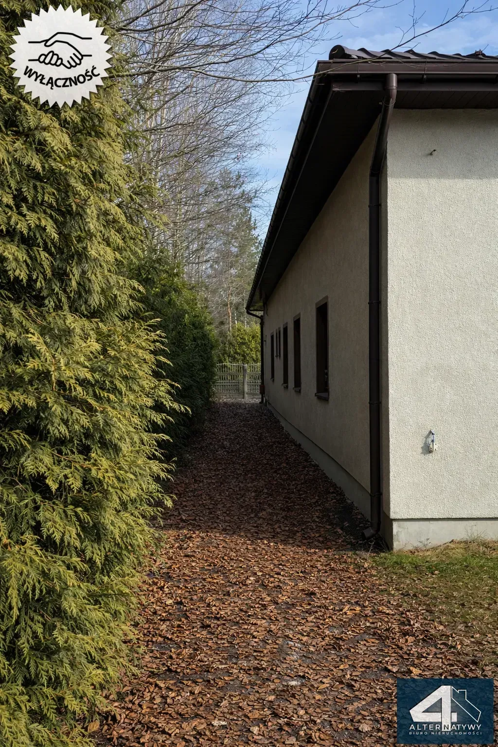 Showroom + biuro + magazyn przy A2 8