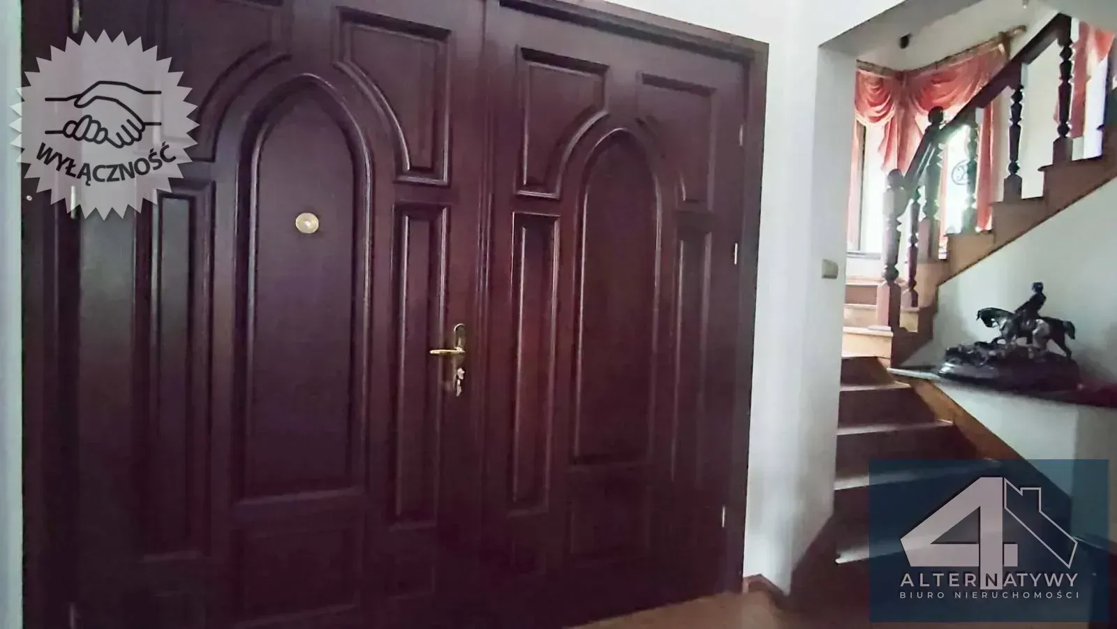 Willa z basenem i widokiem, 8 pokoi, Myślenice 19