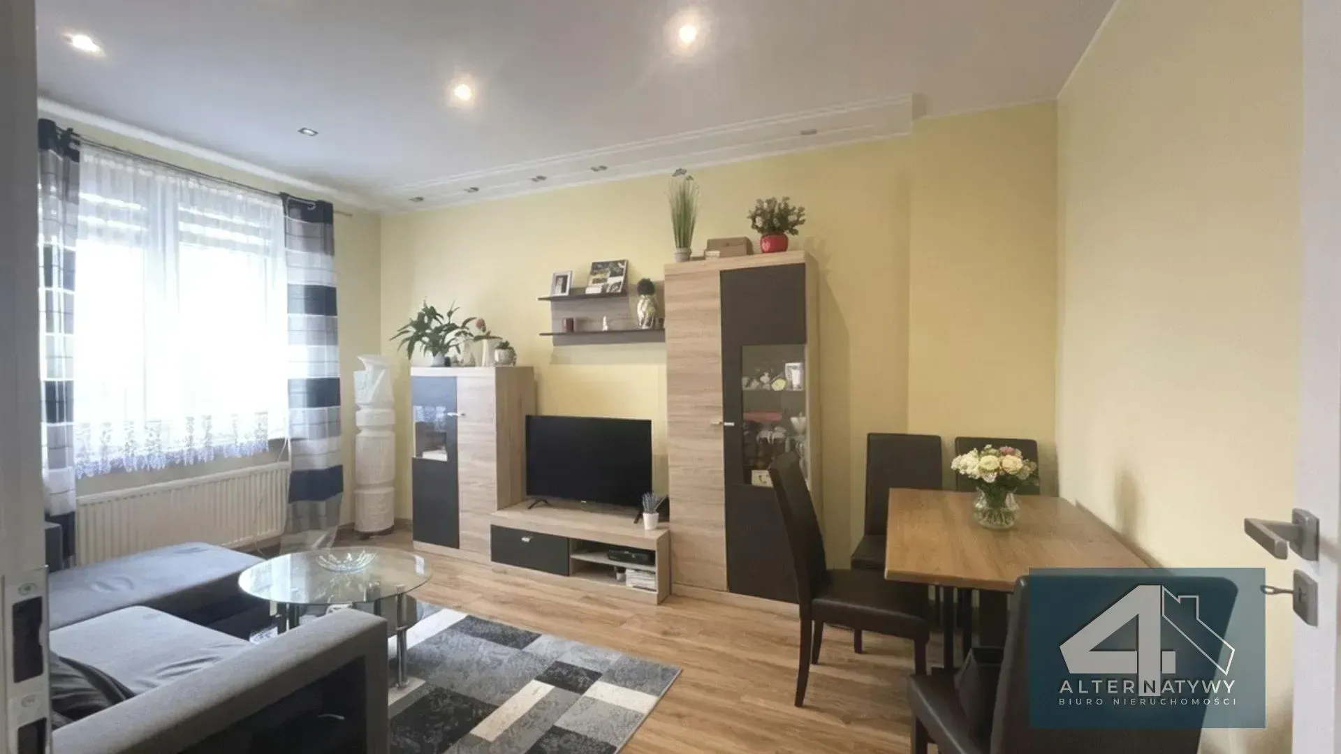2 pokoje 40m²|Do wprowadzenia| Umeblowane 2
