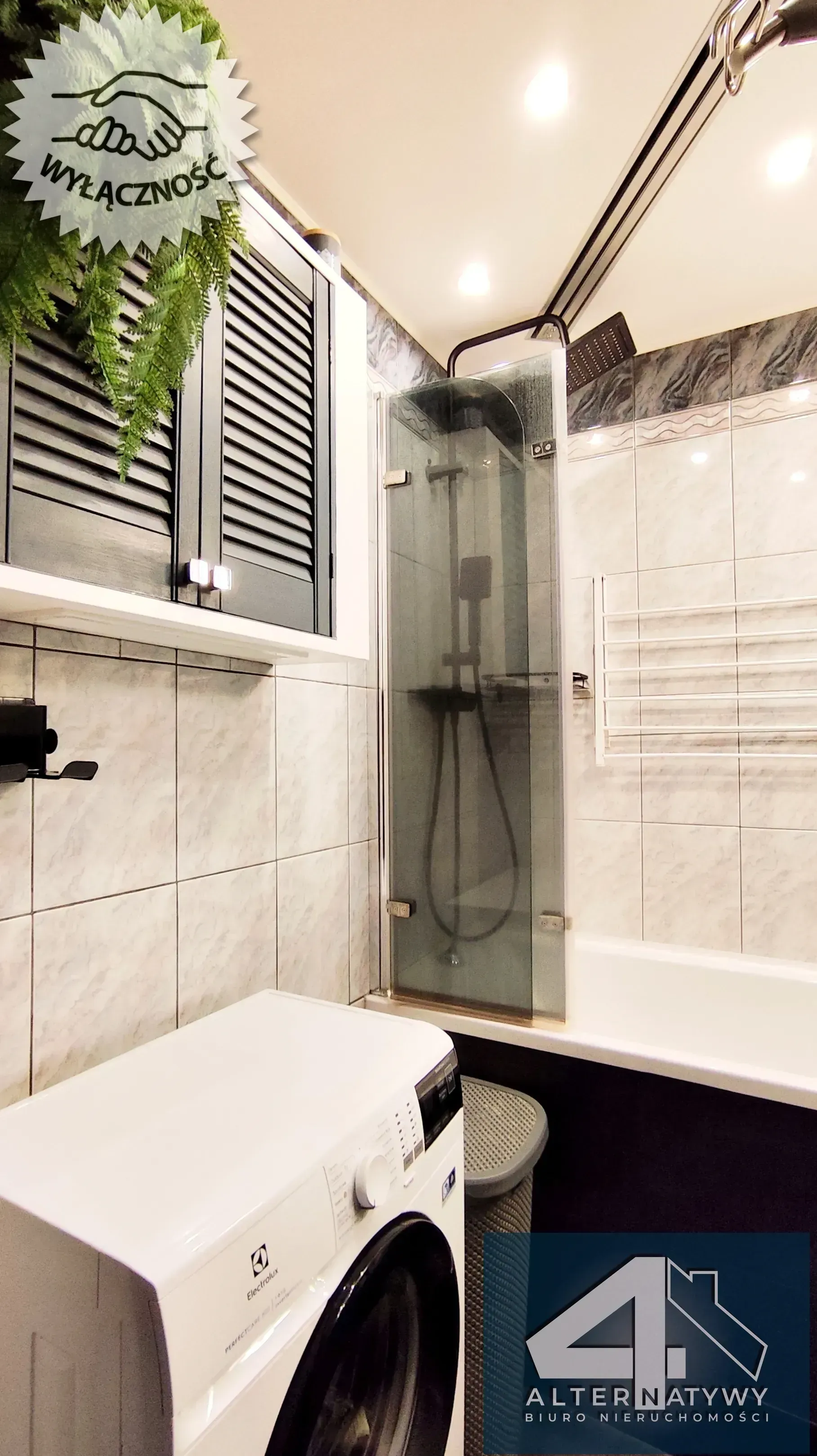 Interesujące M3 z kominkiem,  wyremontowane. 8