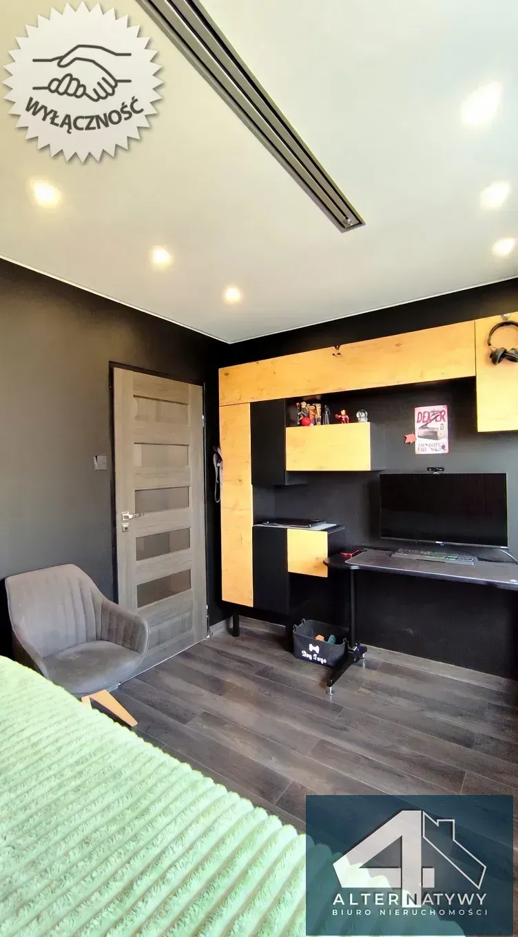 Interesujące M3 z kominkiem,  wyremontowane. 11