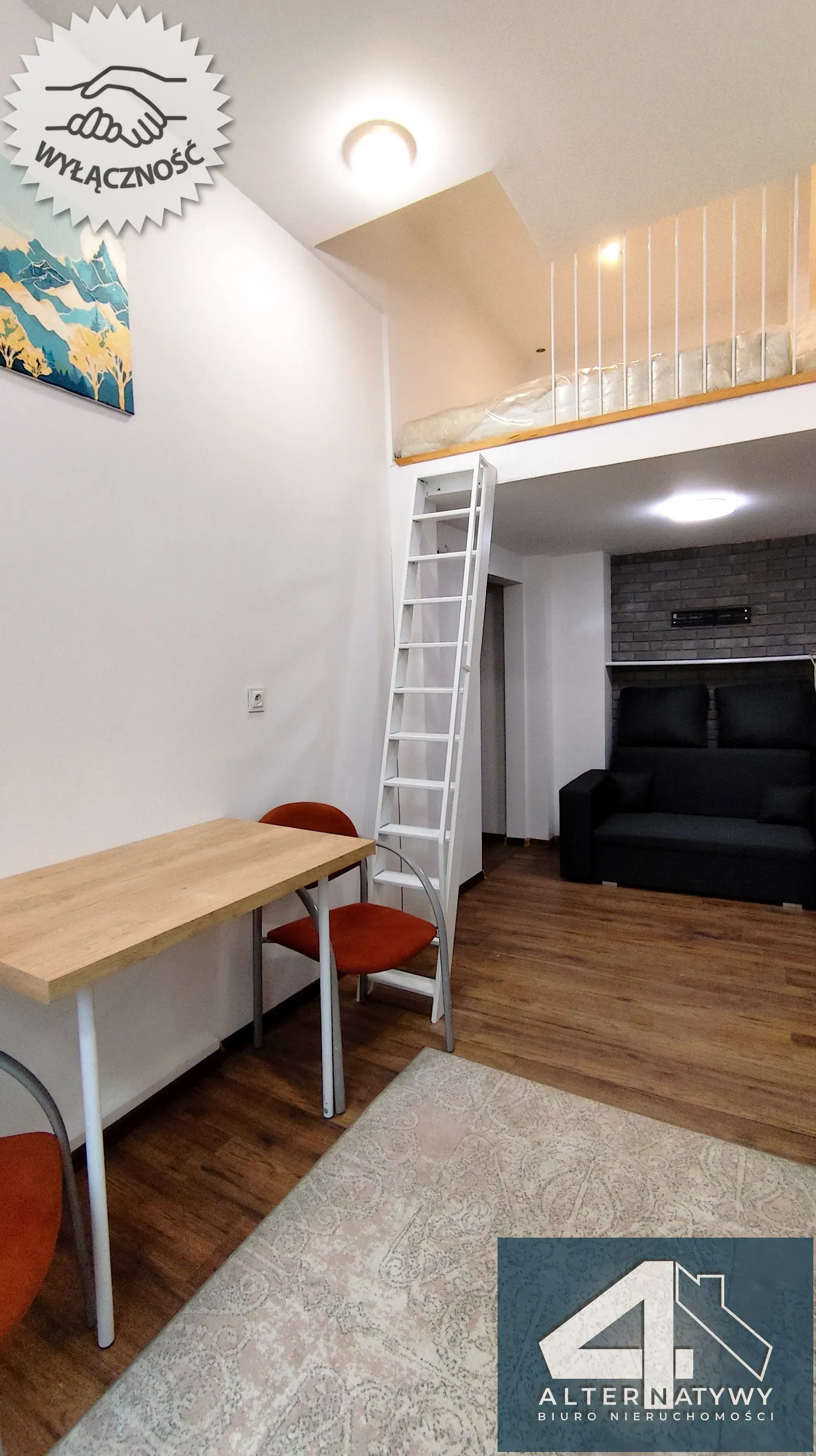 Kawalerka z antresolą przy Manufakturze 4