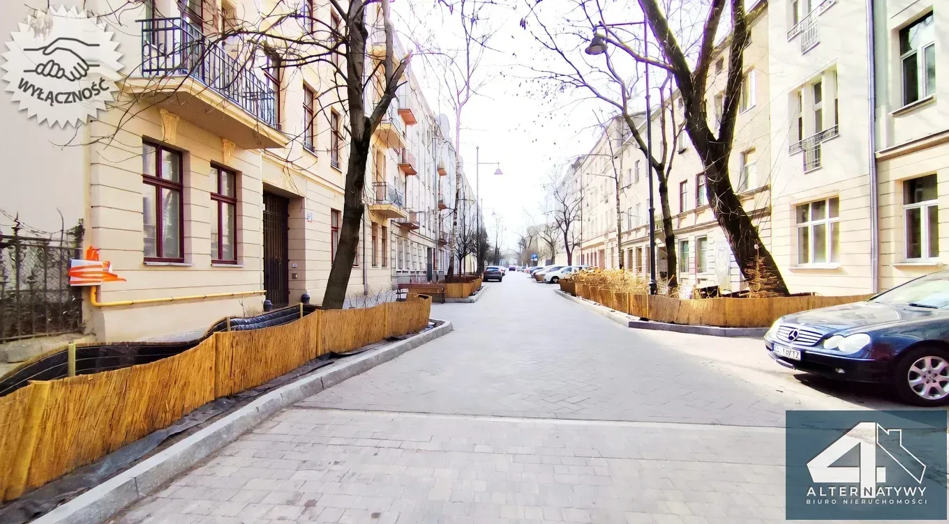 Kawalerka z antresolą przy Manufakturze 7