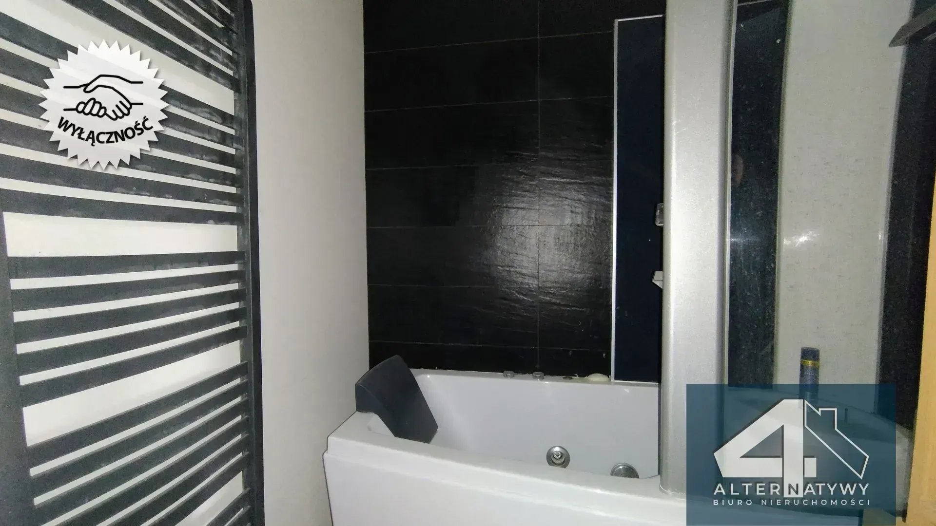 65 m², 3 pokoje z balkonem M4 dla rodziny 10