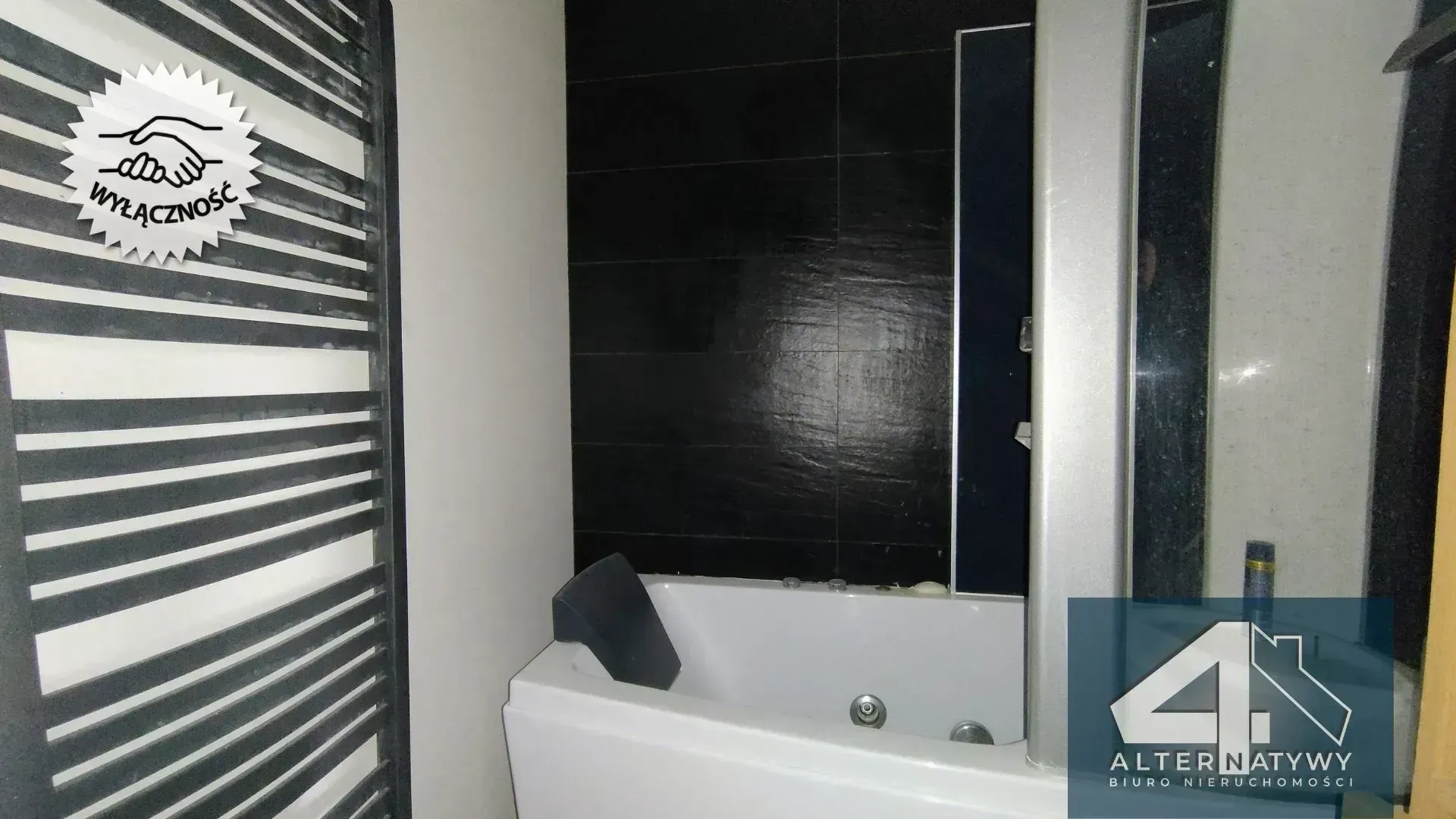 65 m², 3 pokoje z balkonem M4 dla rodziny 10