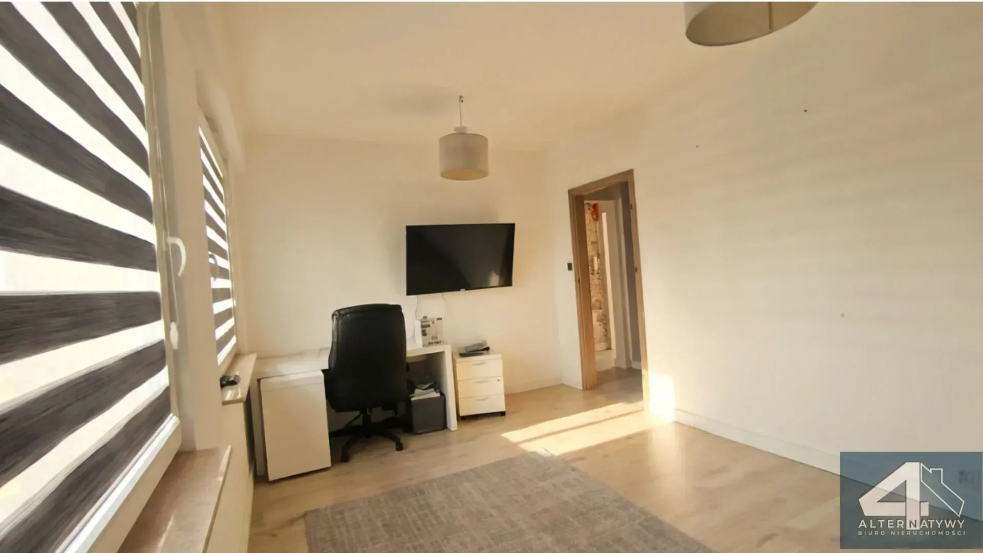 3 pokoje | do odświeżenia| | 69,33 m² 6