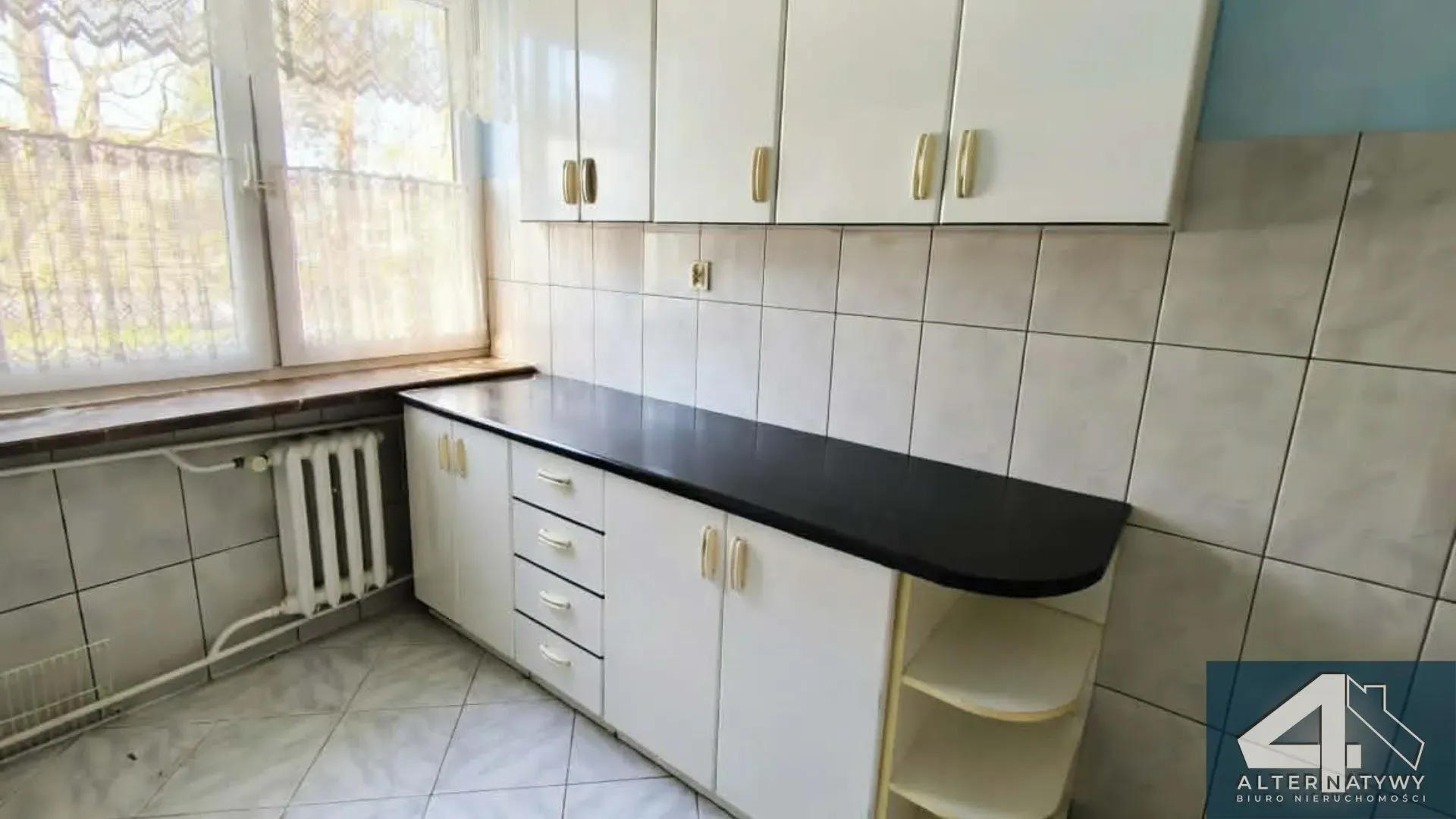 M4| 1 Piętro| Centrum miasta| Spokojna okolica 12