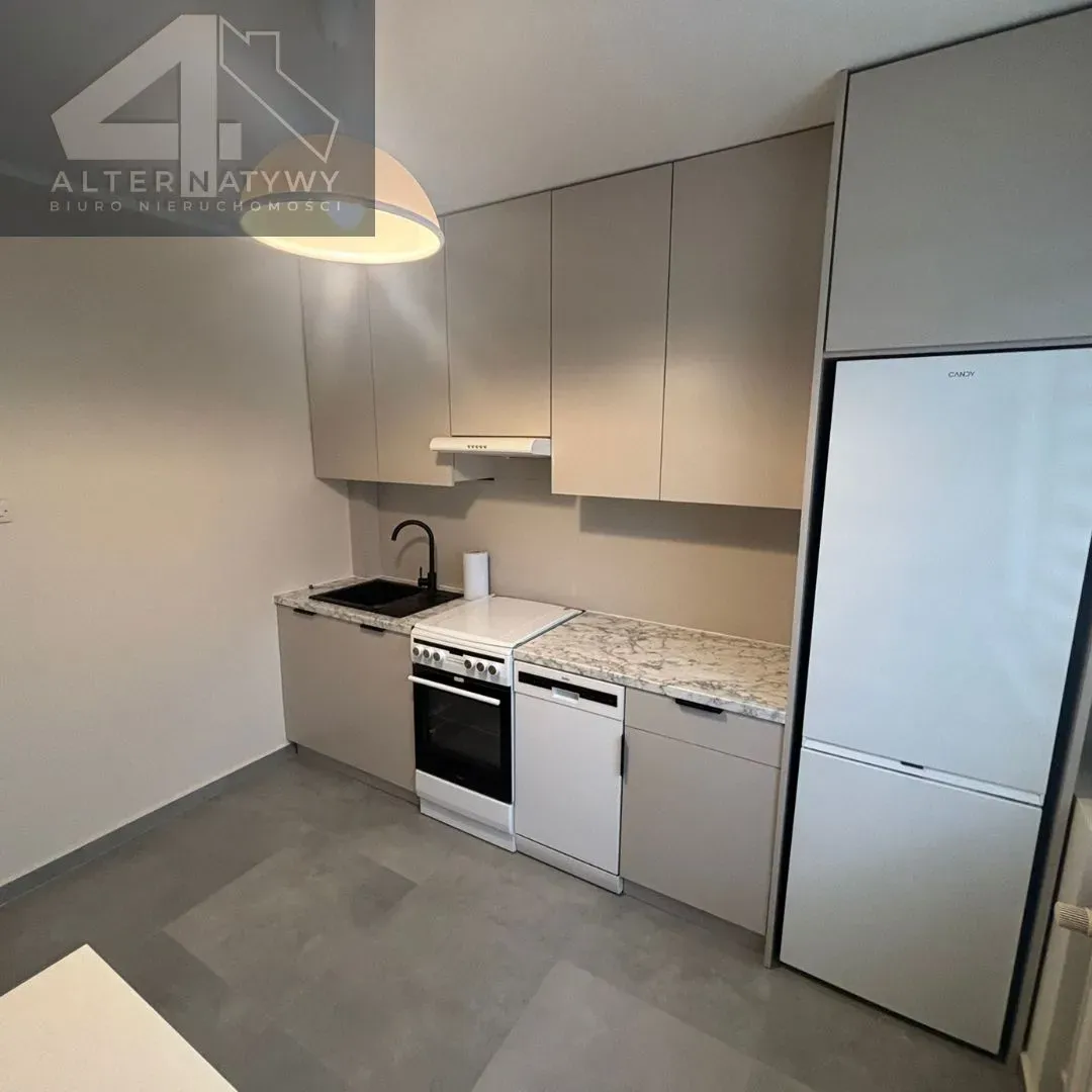 Wyremontowane 2-pokojowe mieszkanie z balkonem 8