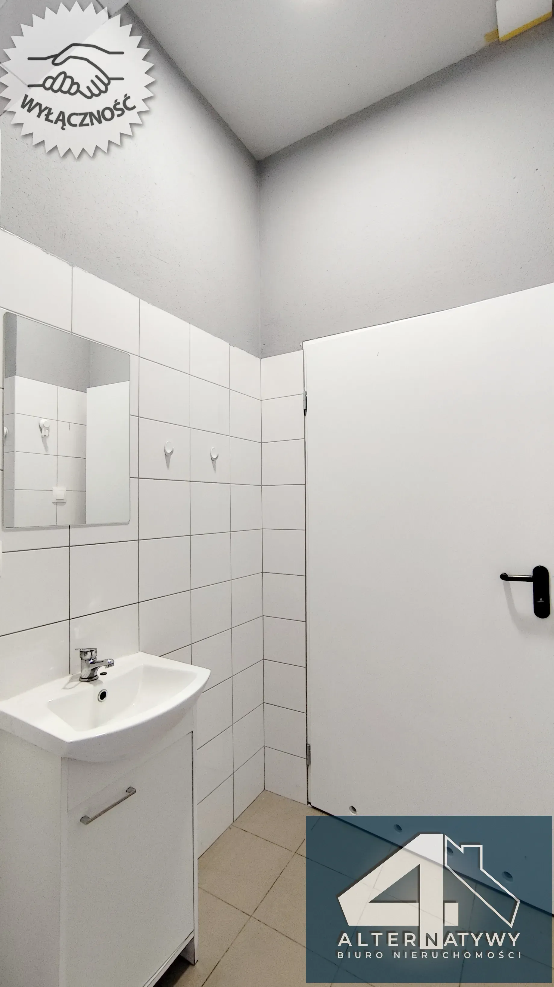 Warsztat samochodowy-wysokość  7m. Dobra cena! 8