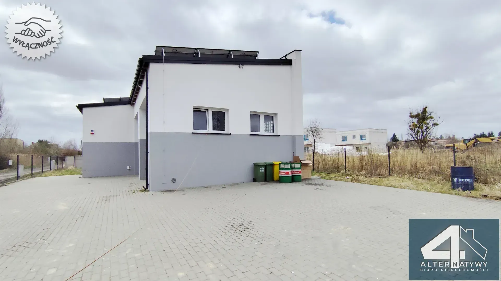 Warsztat samochodowy-wysokość 7m. Dobra cena! 5