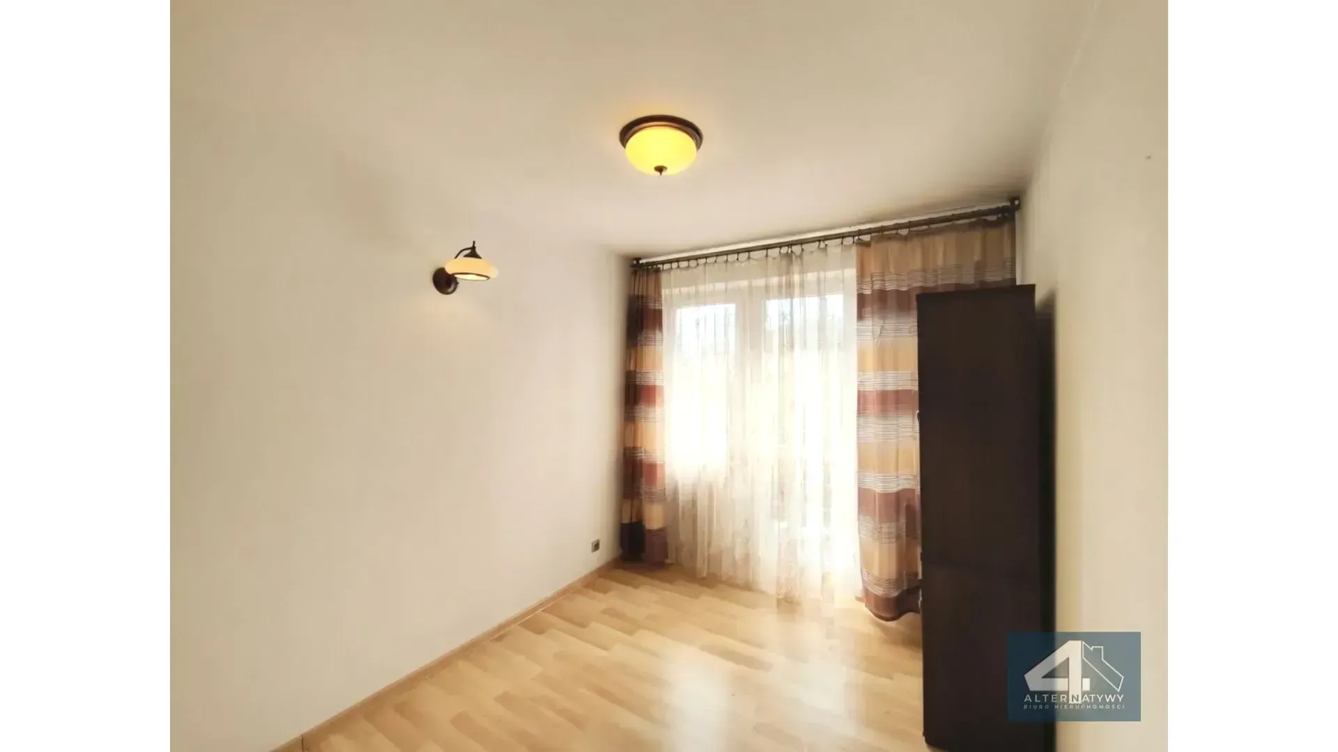 Szeregowiec/4 kondygnacje/Duża działka 6