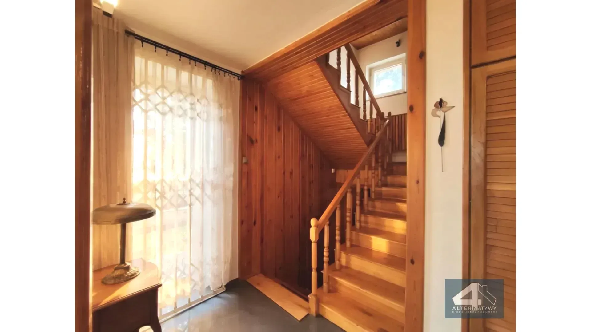 Szeregowiec/4 kondygnacje/Duża działka 8