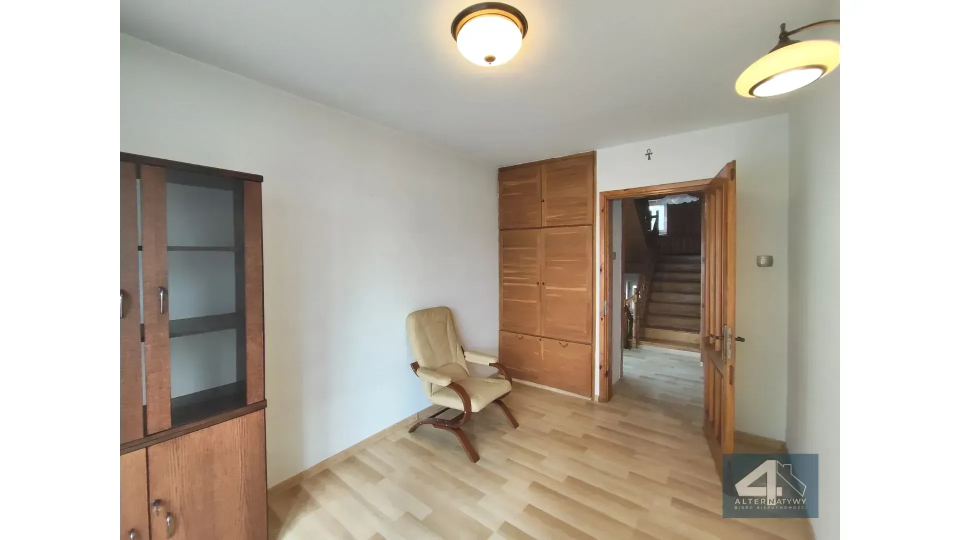 Szeregowiec/4 kondygnacje/Duża działka 19