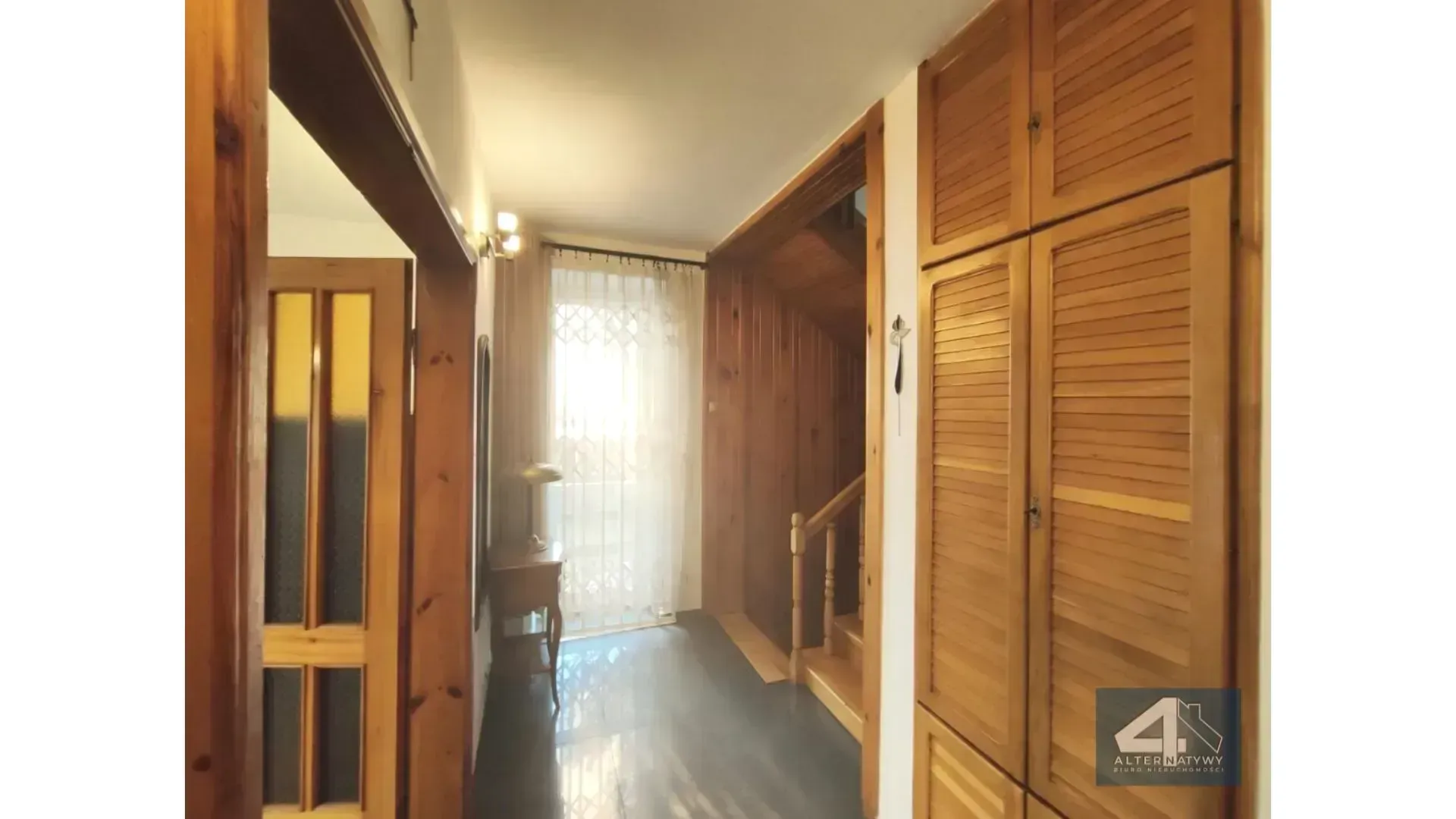 Szeregowiec/4 kondygnacje/Duża działka 29