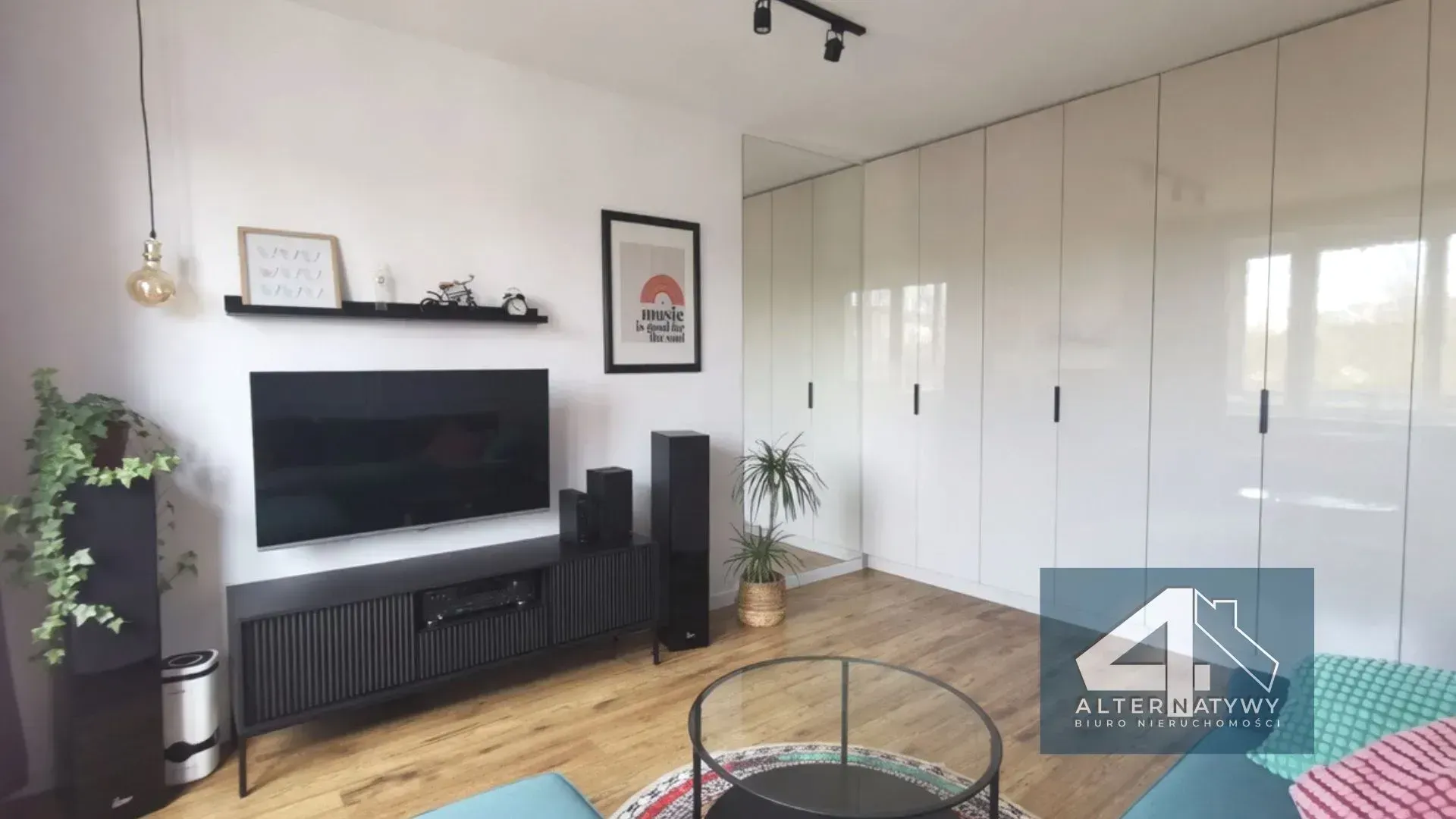 2Pokoje|Balkon|Po remoncie| Do wprowadzenia 3