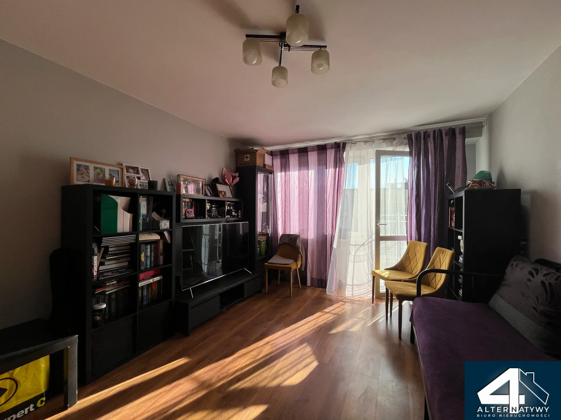 Wygodne 2 pokoje z oddzielną kuchnią 50,2 m² 2