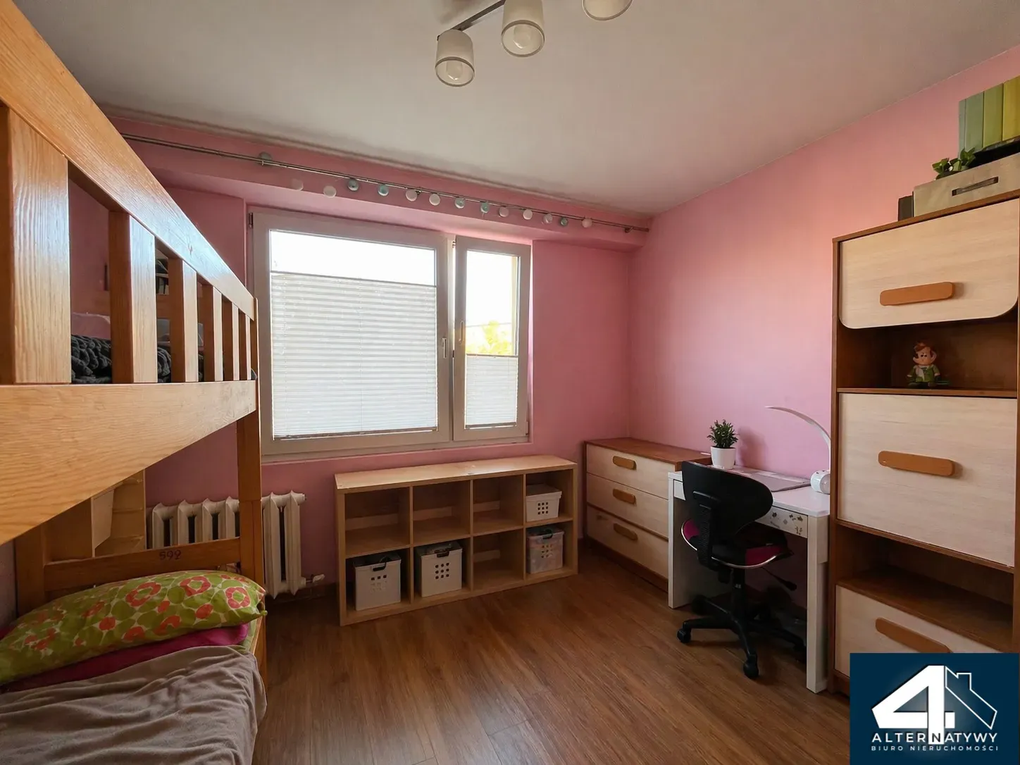 Wygodne 2 pokoje z oddzielną kuchnią 50,2 m² 3