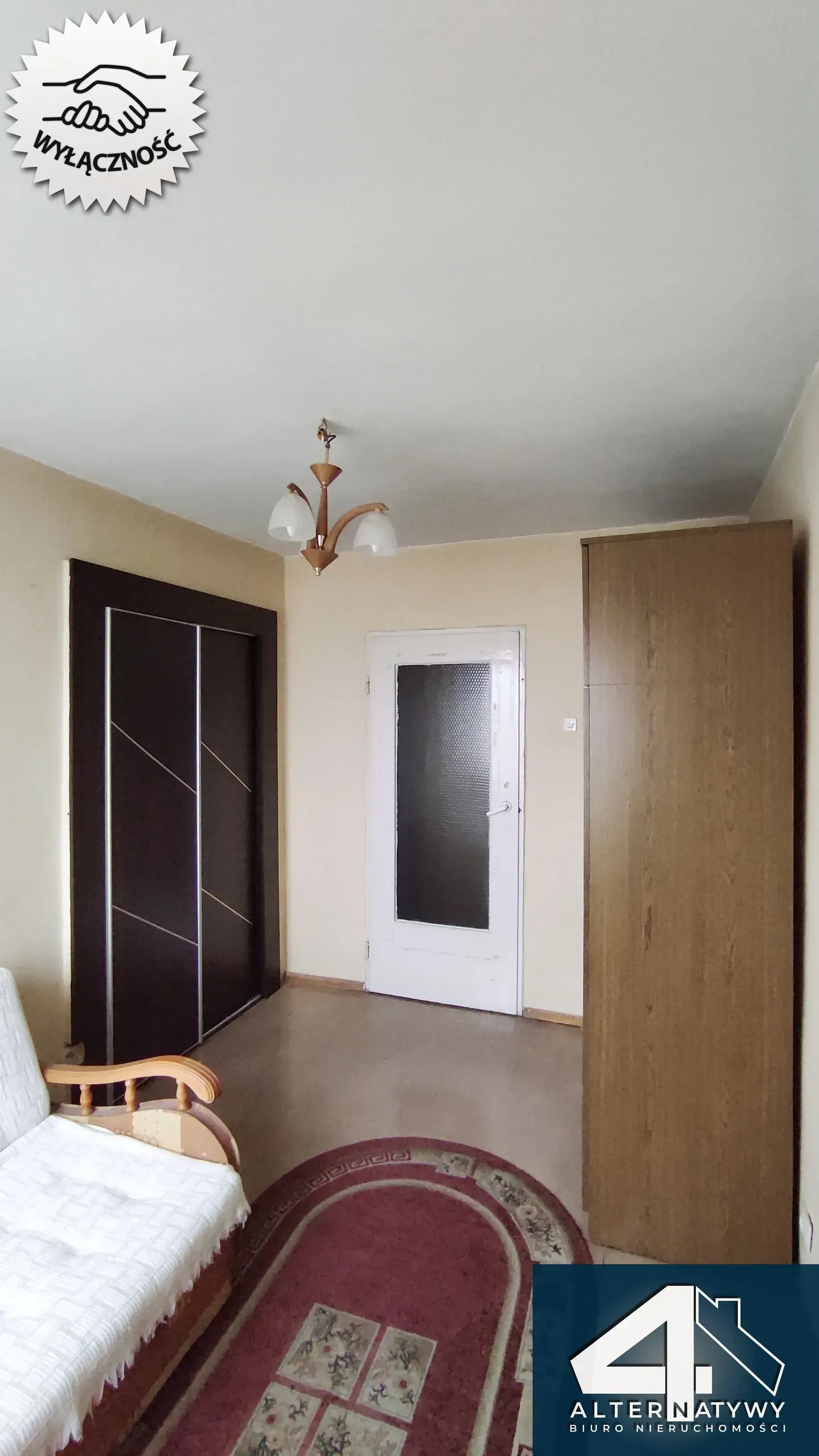 M4 w pełnym rozkładzie, z widokiem na miasto 9