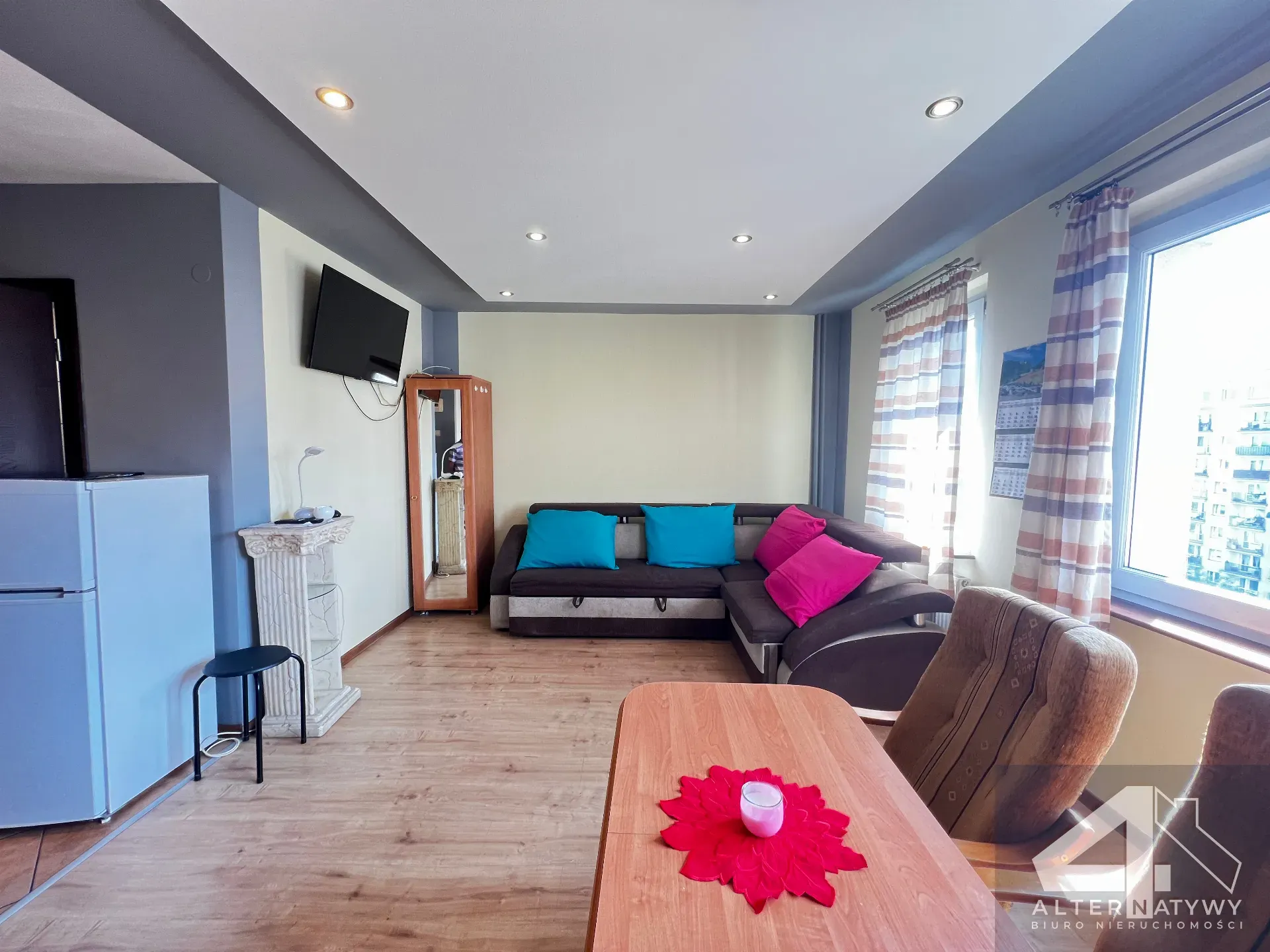30m² | Kawalerka | Do zamieszkania | Oś. nowiny 3
