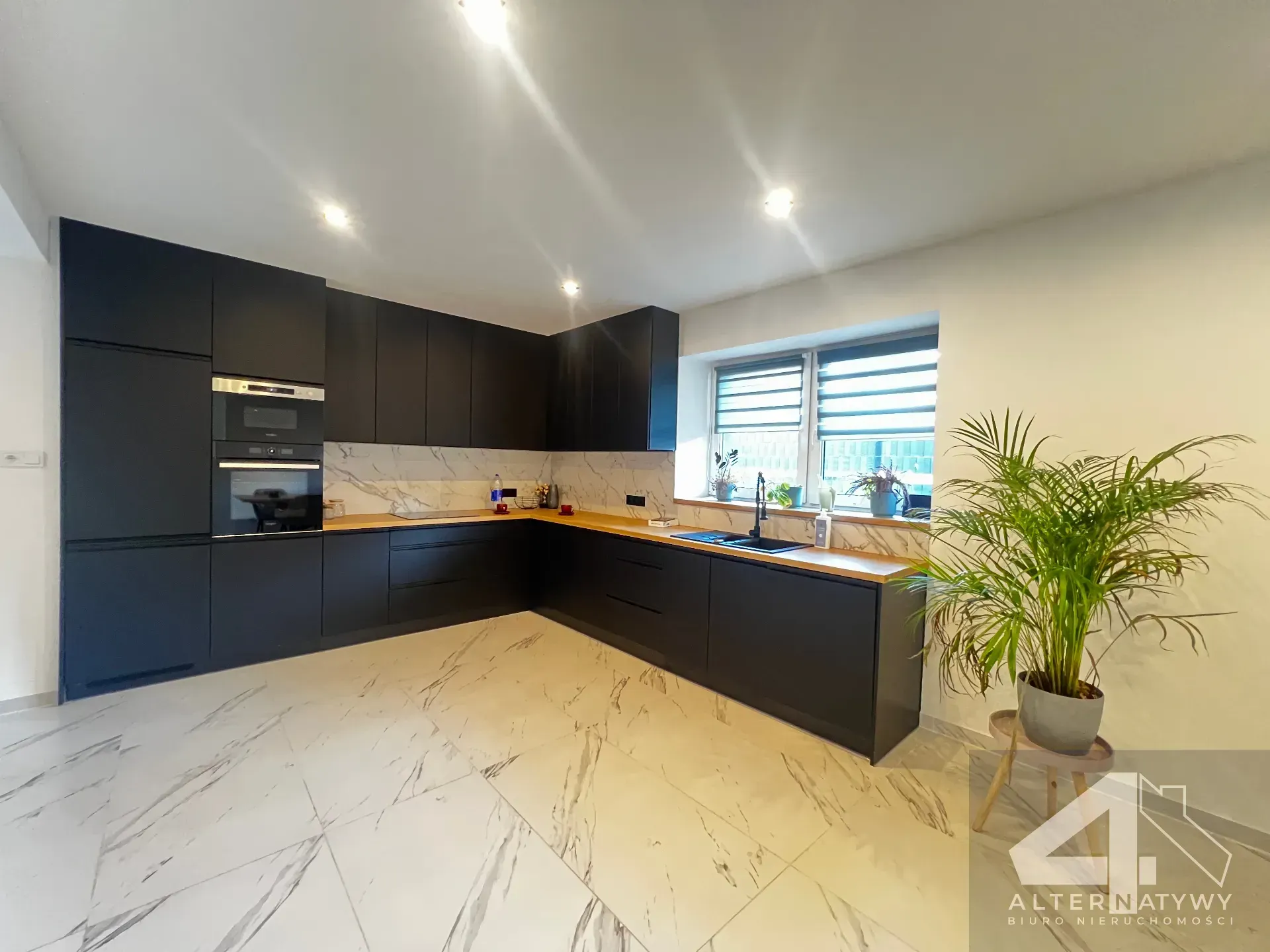 44m² | 2 Pokoje | Do Remontu | Śródmieście 2