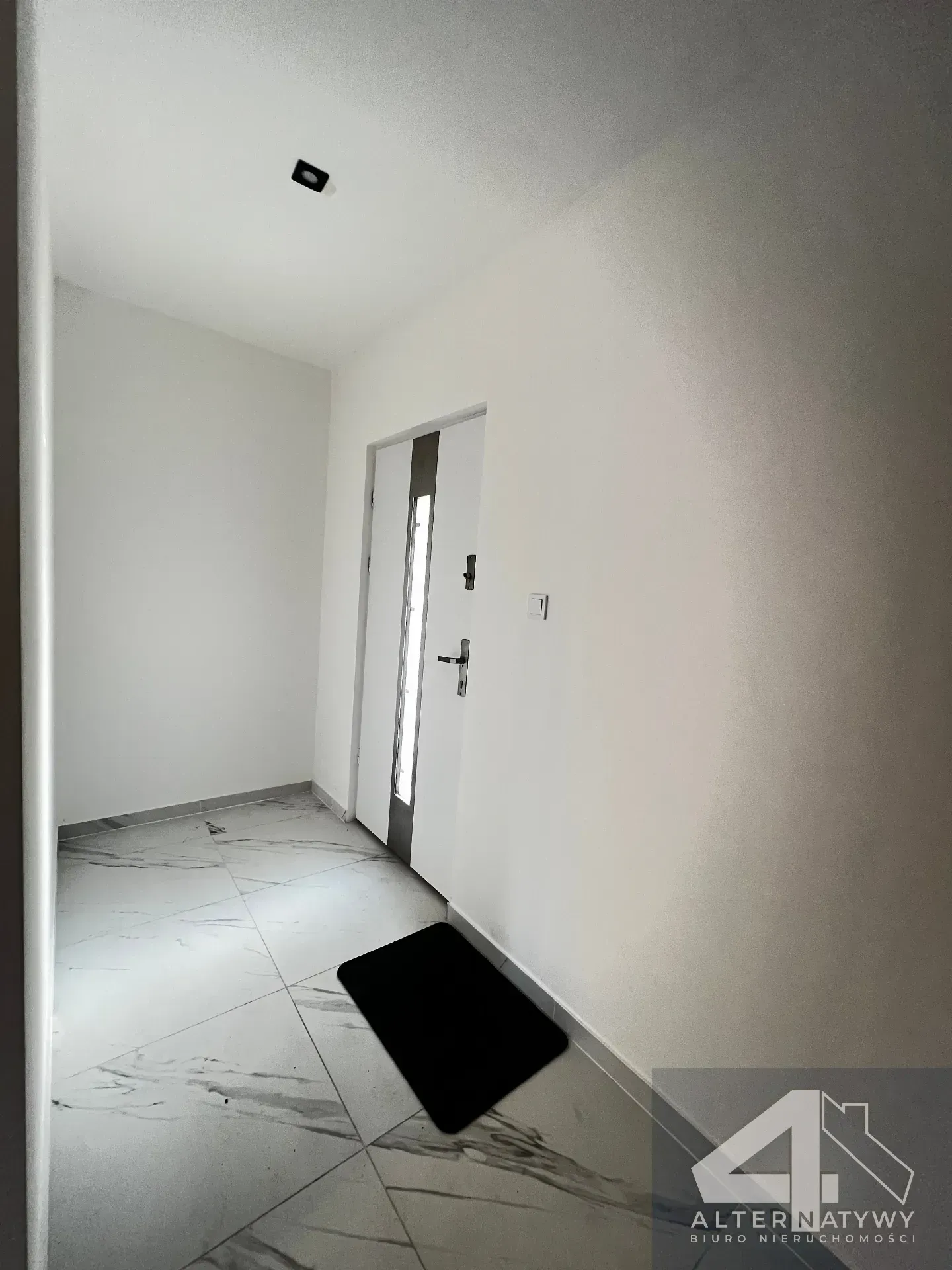 44m² | 2 Pokoje | Do Remontu | Śródmieście 9