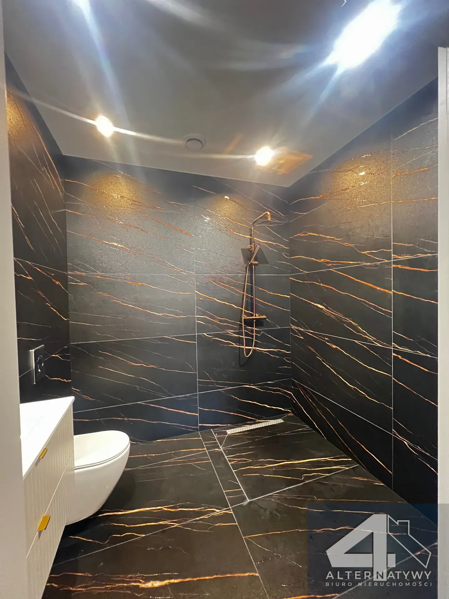 44m² | 2 Pokoje | Do Remontu | Śródmieście 10