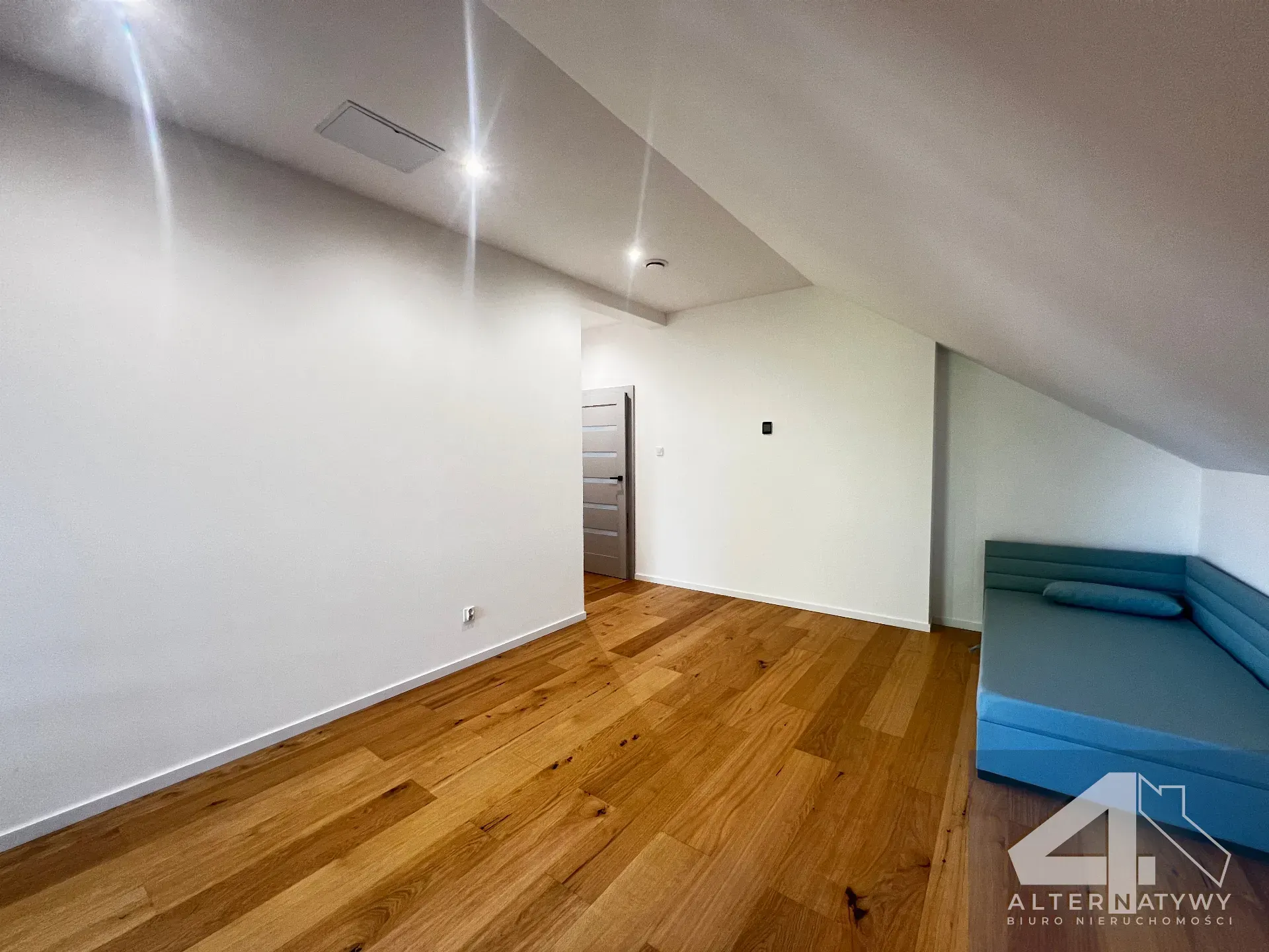 44m² | 2 Pokoje | Do Remontu | Śródmieście 22
