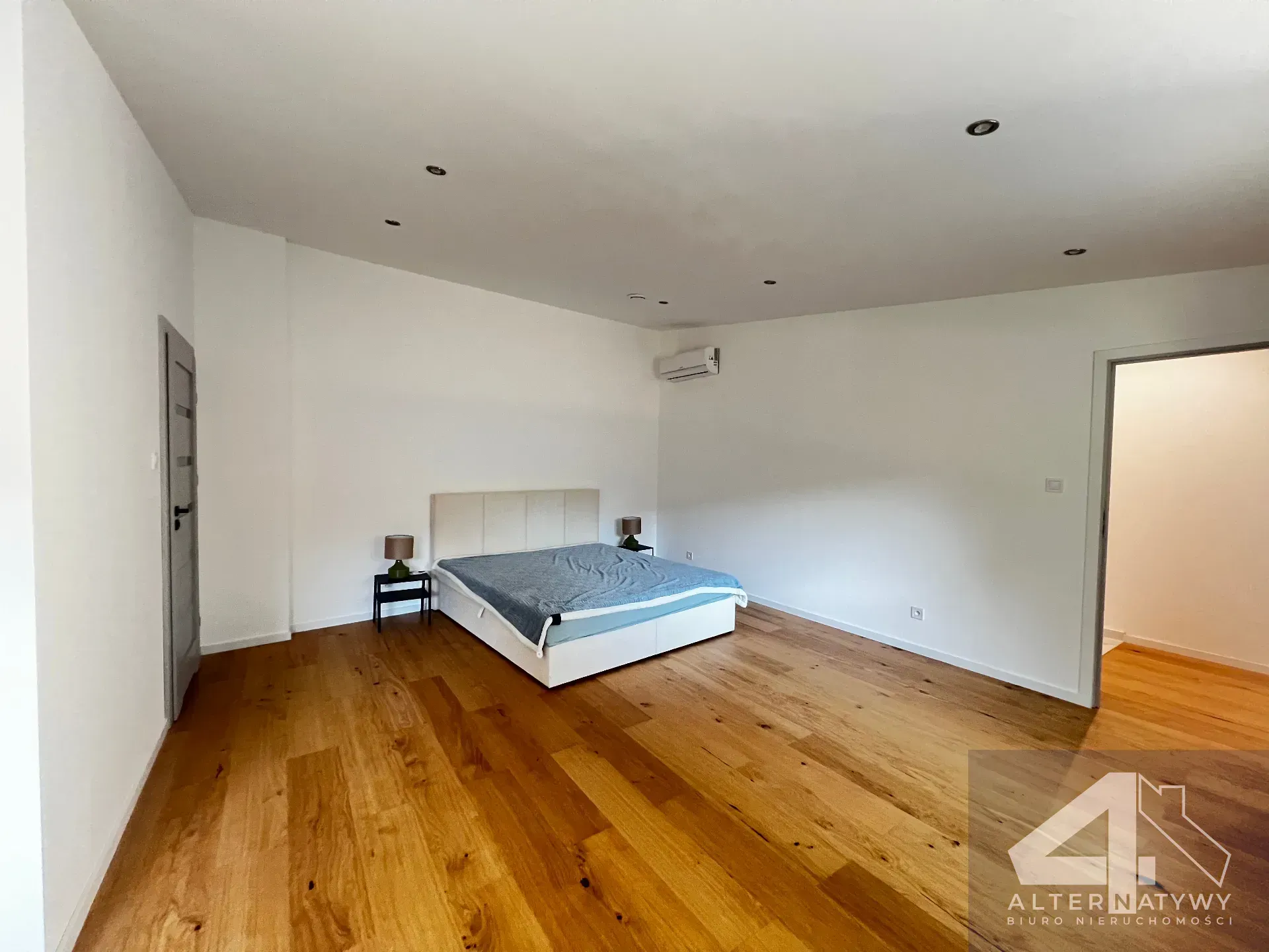 44m² | 2 Pokoje | Do Remontu | Śródmieście 25