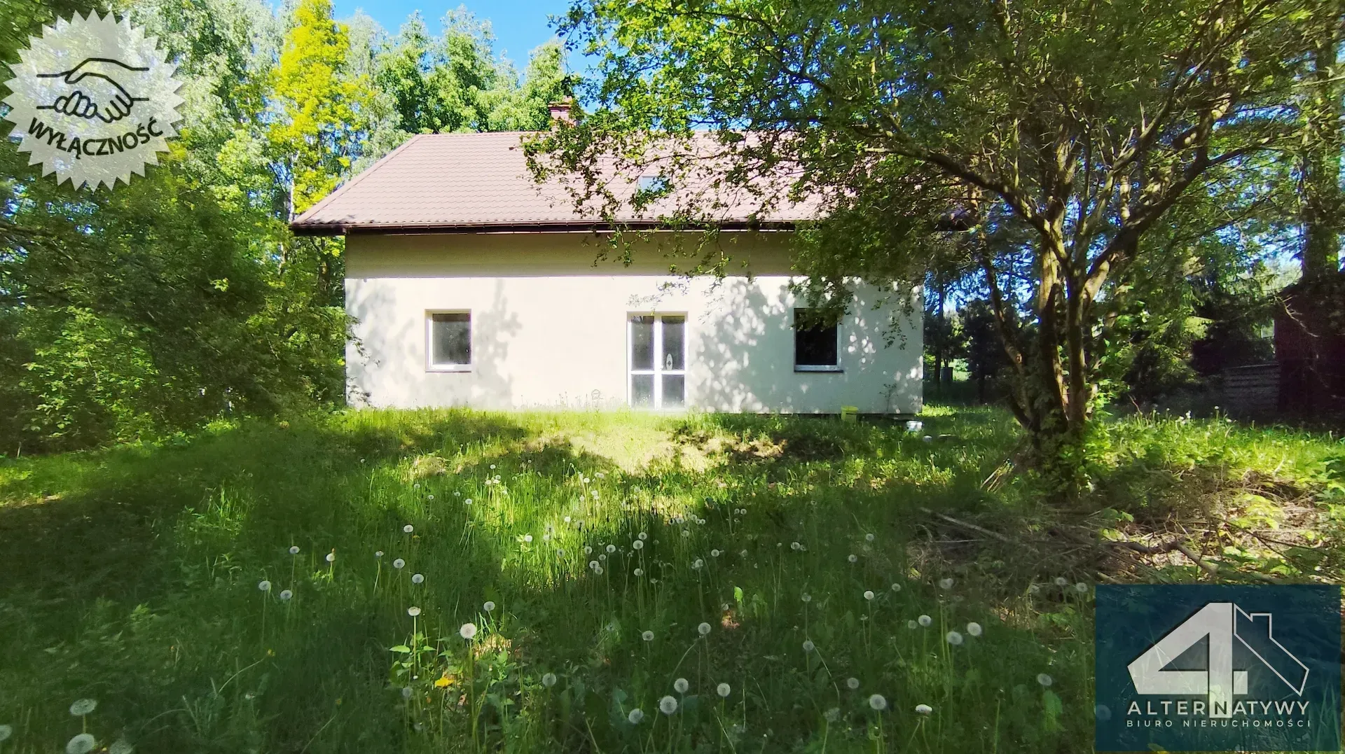 Duży dom z dużą działką blisko lasu i rzeki 13