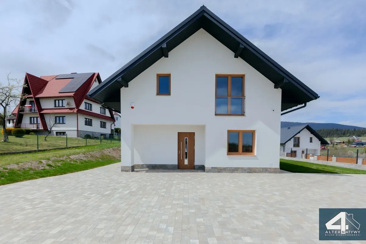 Dom Lipnica Wielka z widokiem na Babią Górę 2