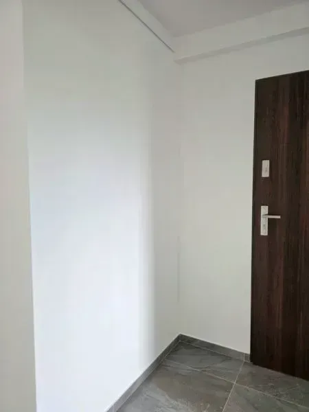 2 pokoje z balkonem po remoncie 11