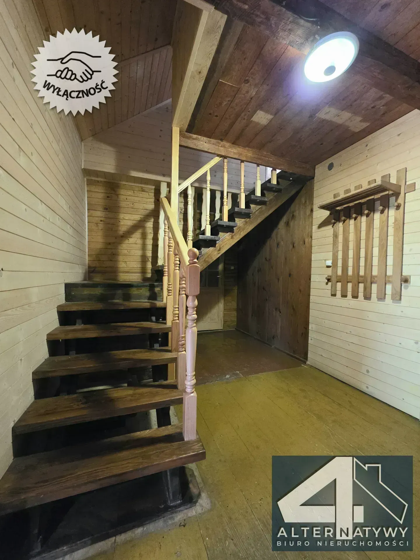 BORZYCHY | DOM 250 M OD LIWCA | 980 M² DZIAŁKI 4