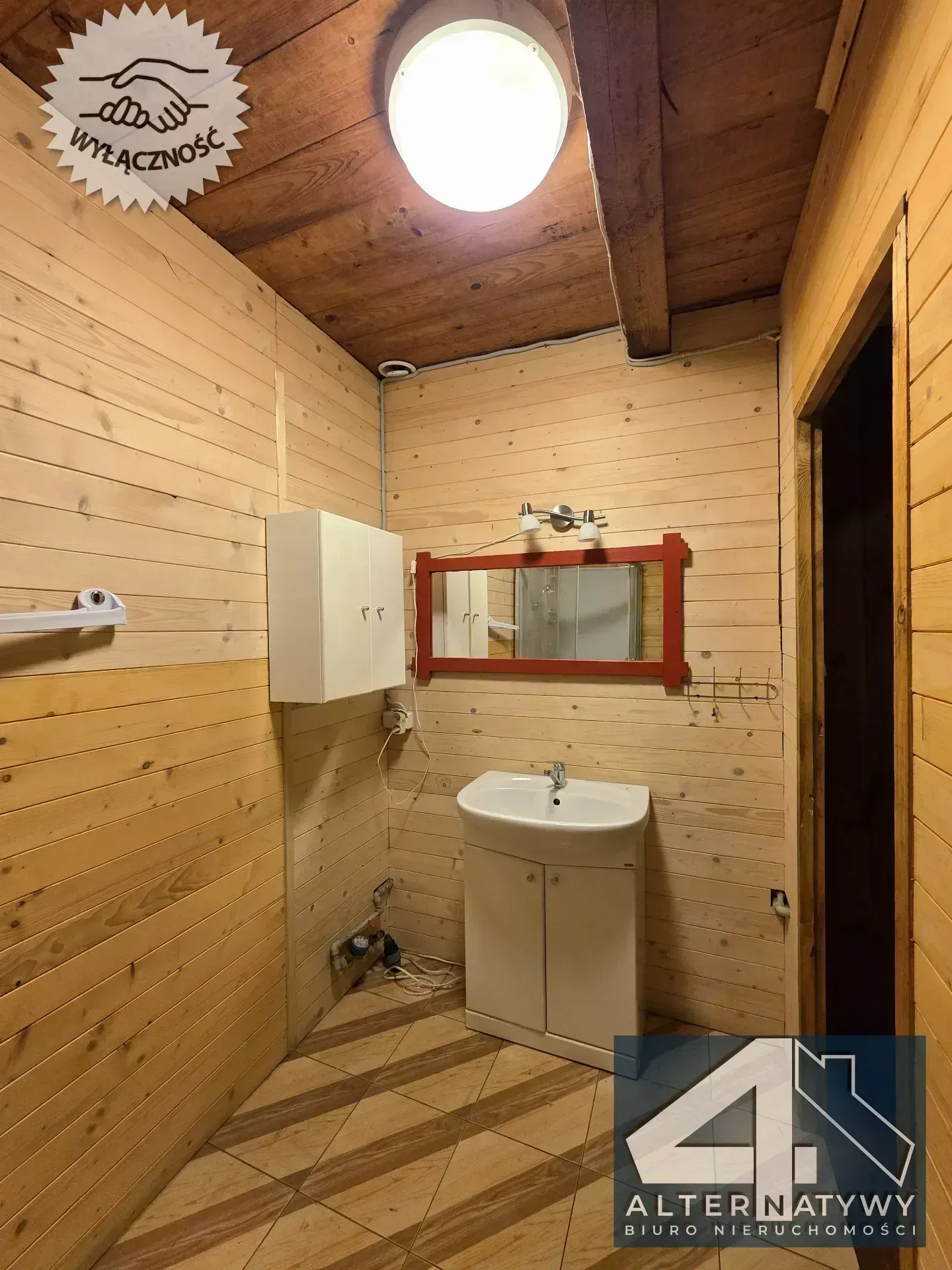 BORZYCHY | DOM 250 M OD LIWCA | 980 M² DZIAŁKI 8