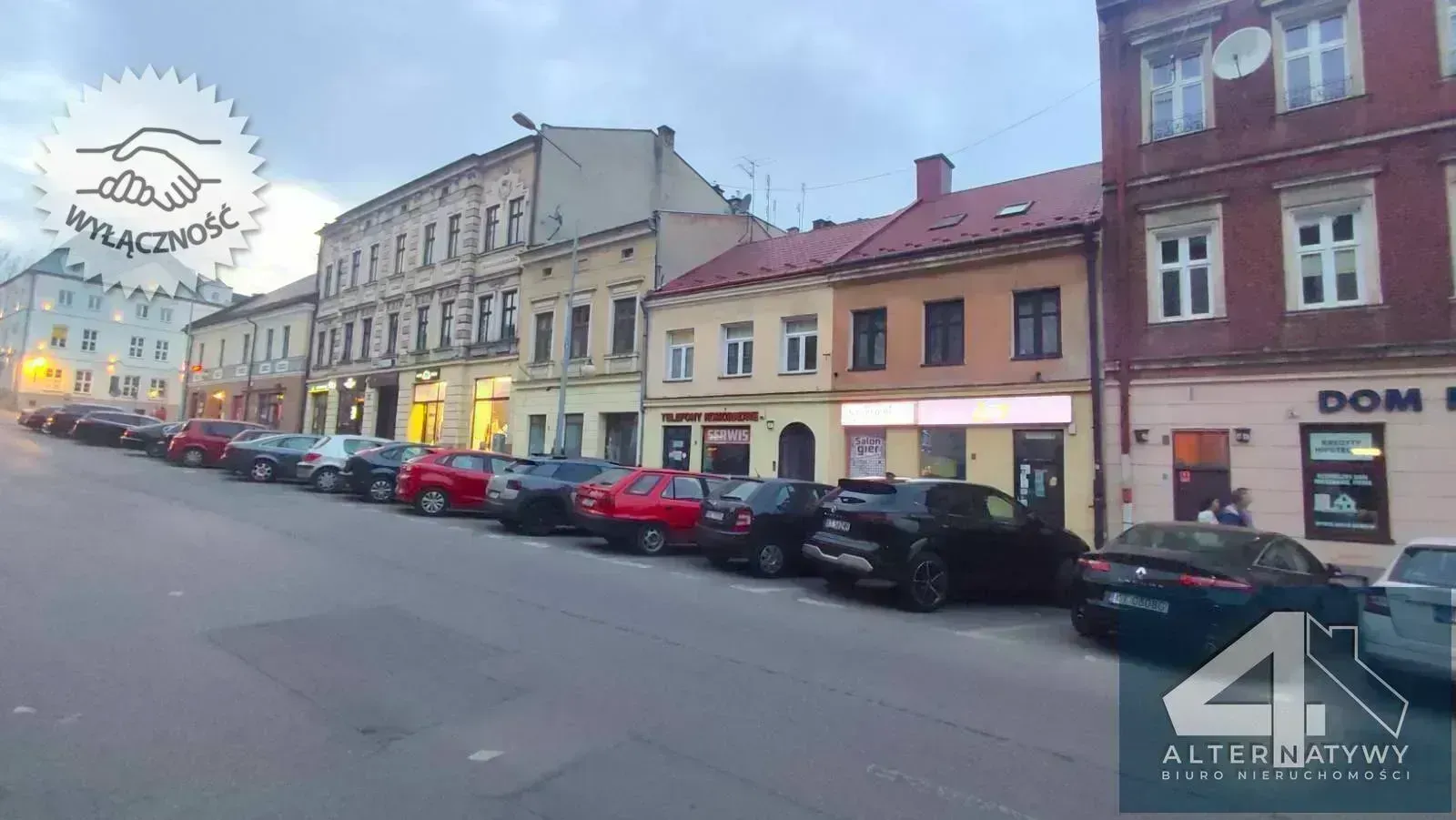 Kamienica z lok. frontowym, duży parking, Tarnów 16