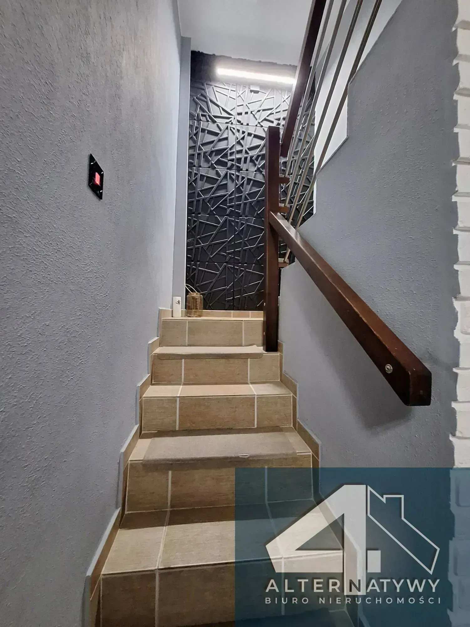 Dom 180m2 - 3 poziomy w świetnej lokalizacji 21