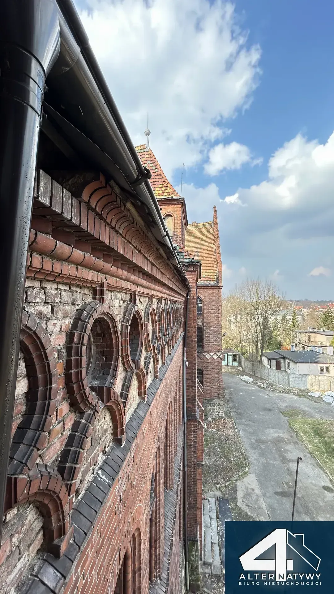Zabytkowy pałac 3 934 m² | Pszczyna 16