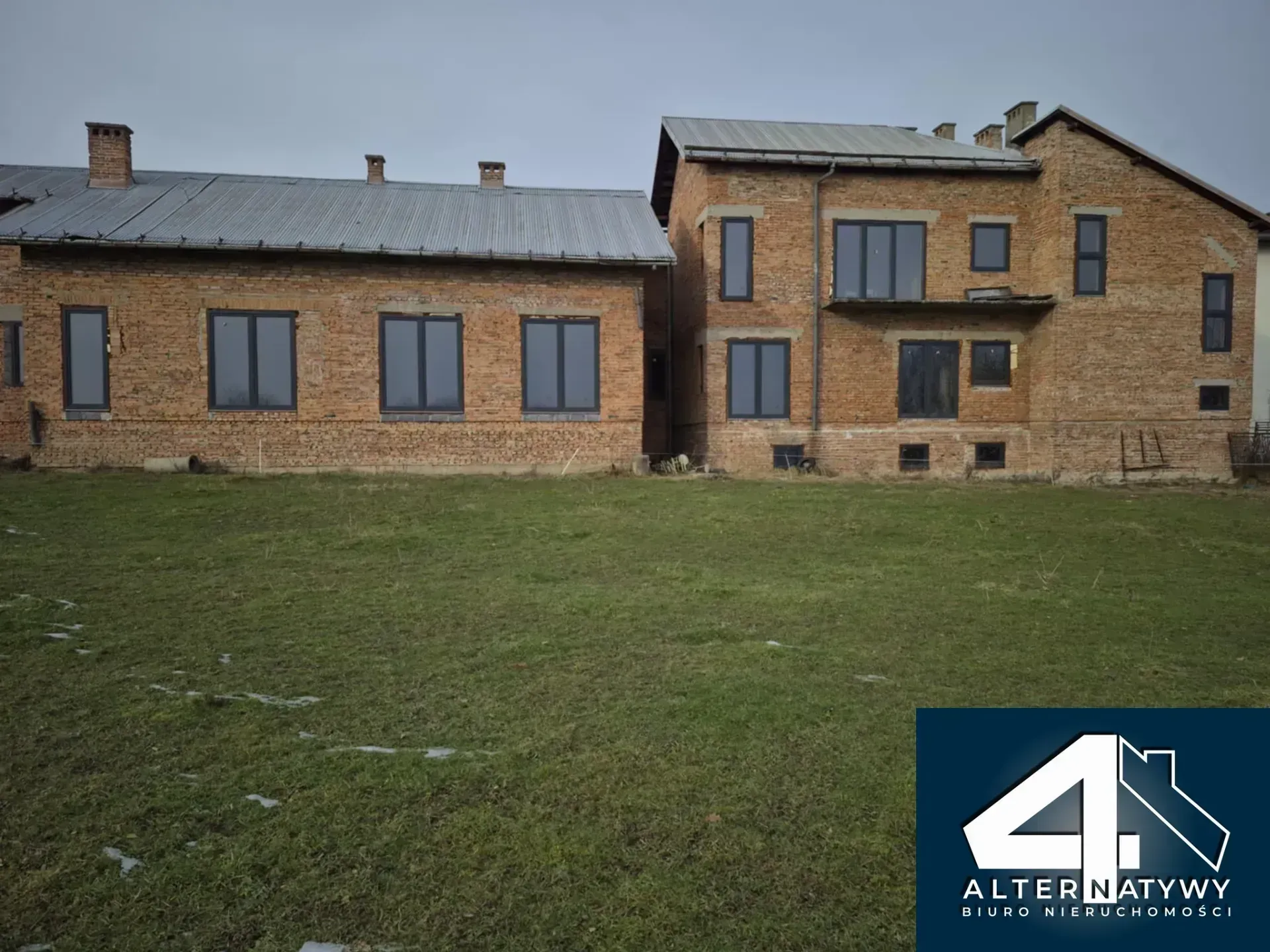 Obiekt 1 072 m² | 500 m jezioro | Wisła Wielka 6