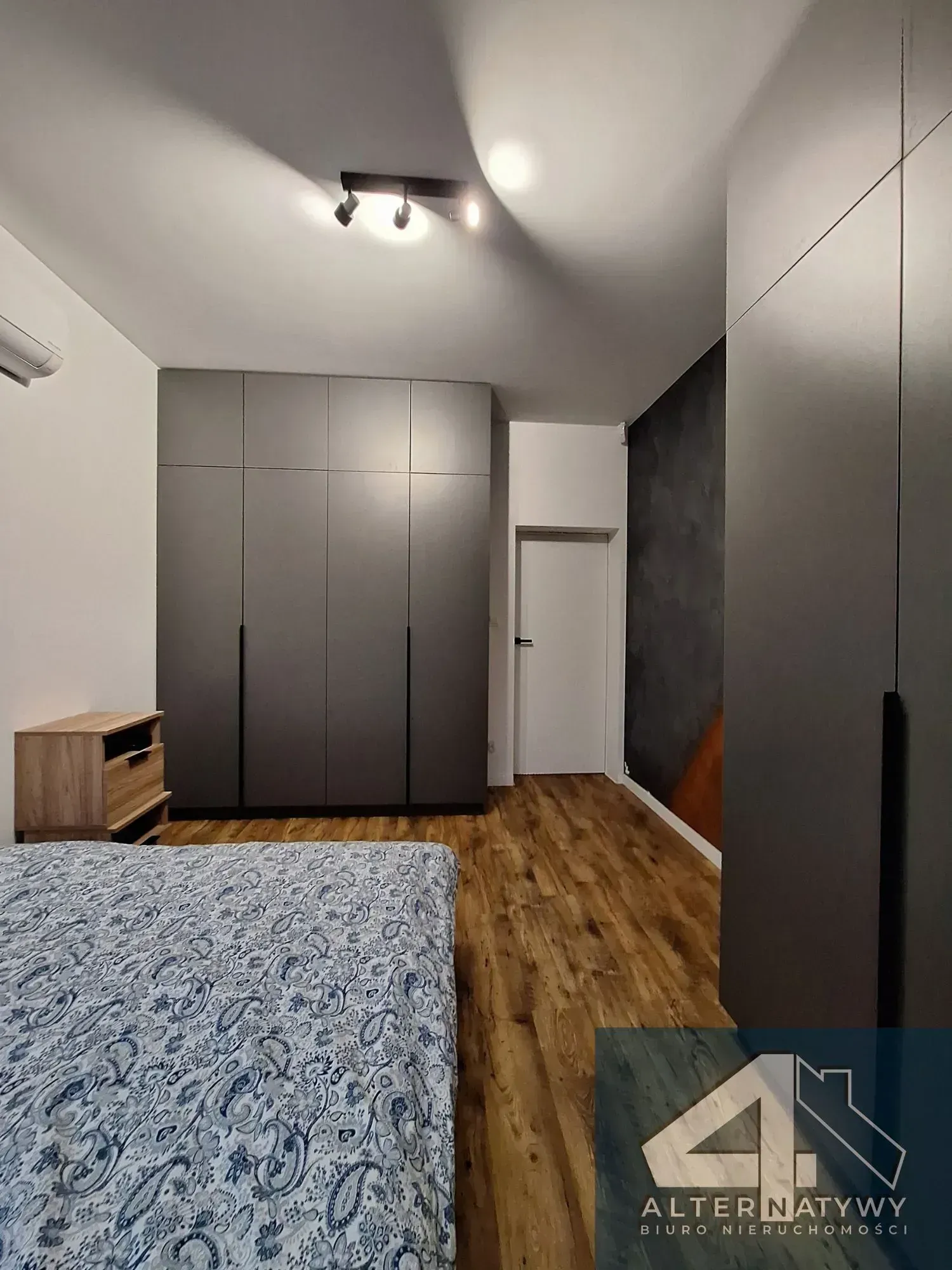 Wyjątkowy bliźniak 131 m² z dwoma garażami 17
