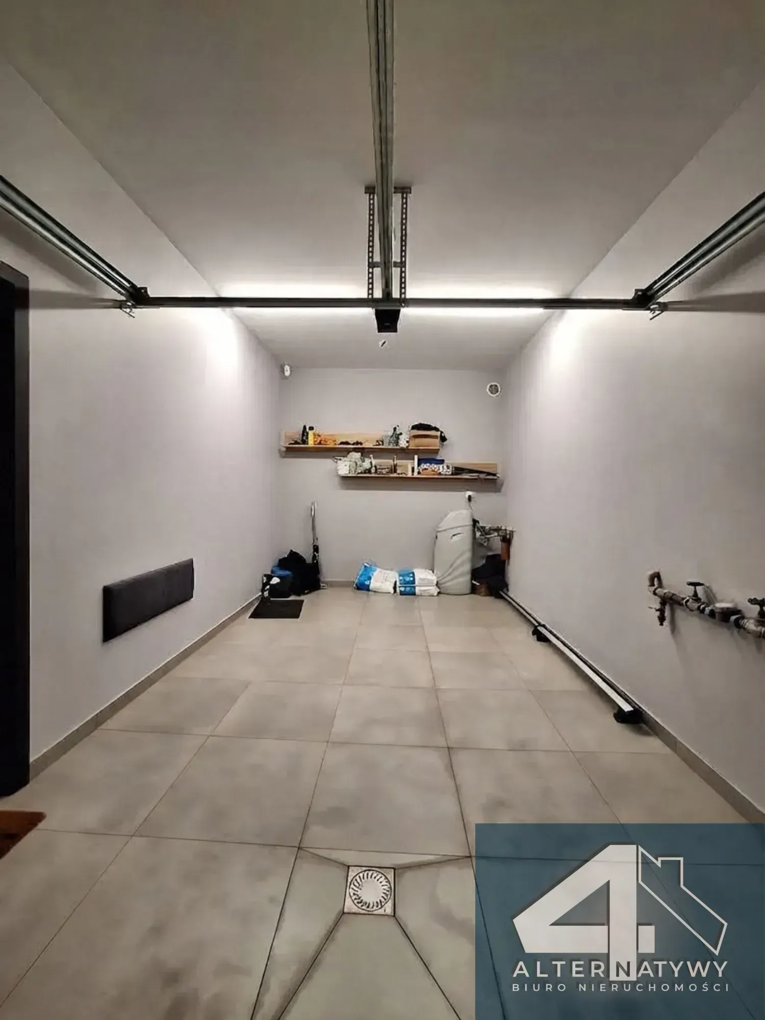 Wyjątkowy bliźniak 131 m² z dwoma garażami 21